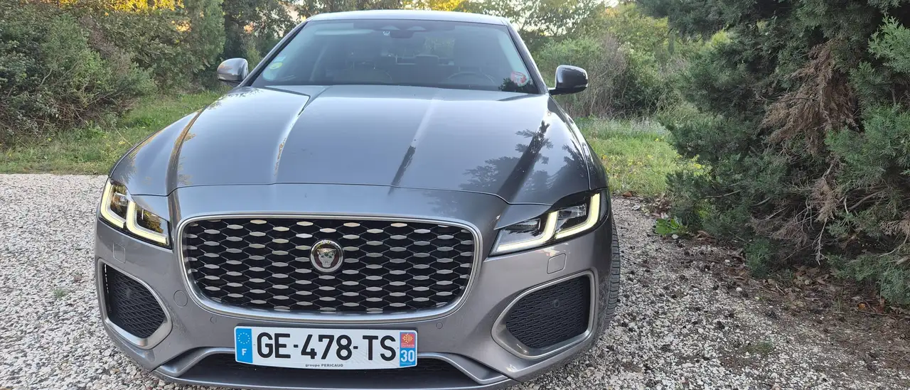 Jaguar XF