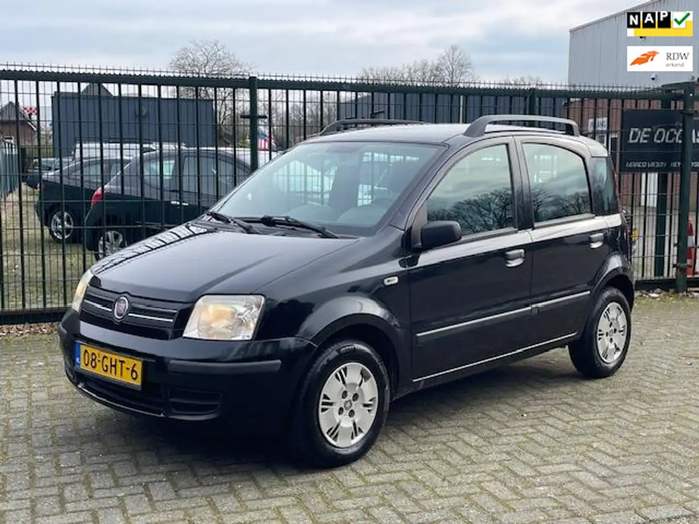 Fiat Panda 1.2 Emotion AIRCO top onderhouden Zwart - 1