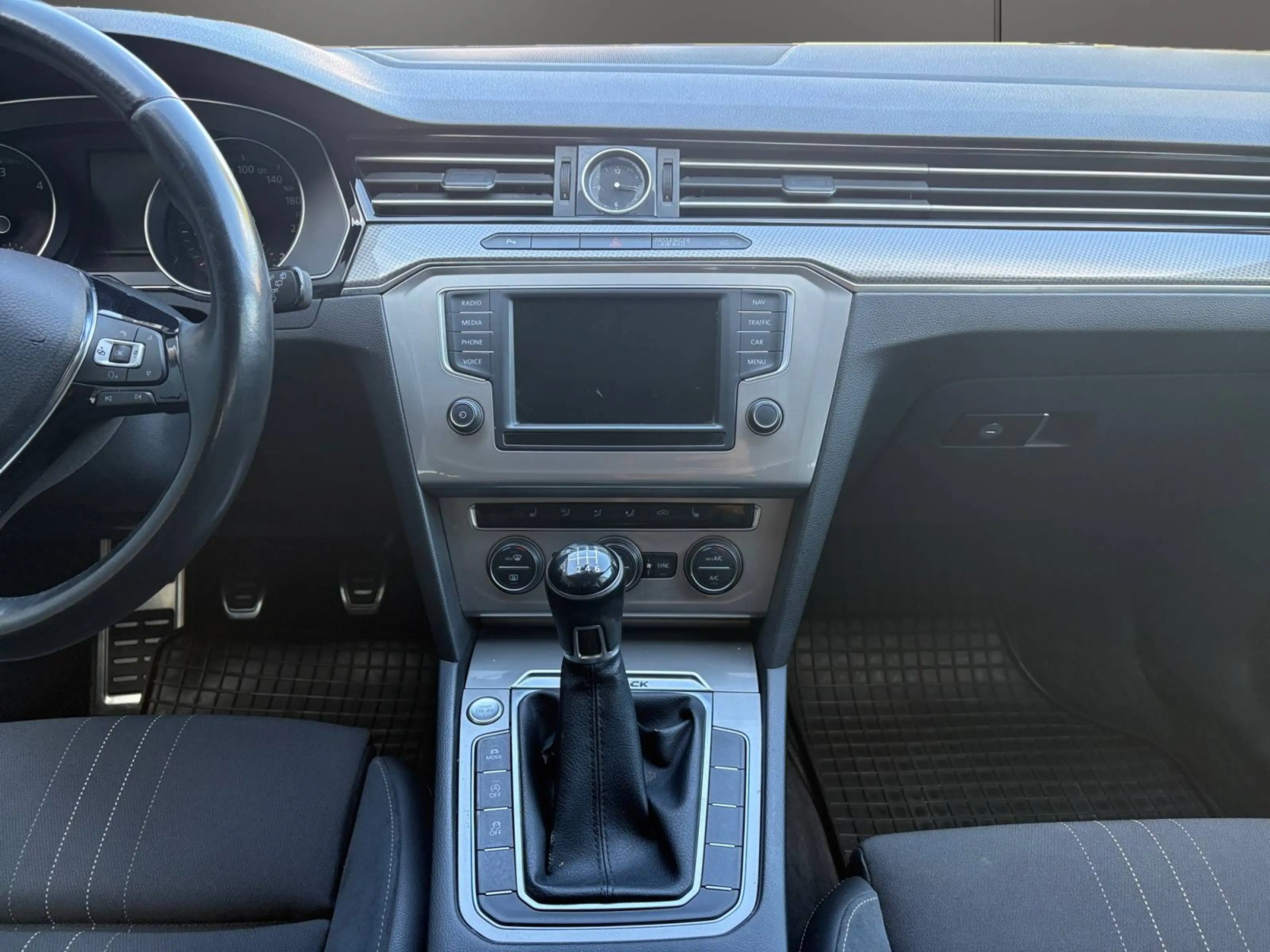 Volkswagen Passat Alltrack 2.0 TDI 4MOTION | 150 PS | TOPZUSTAND | ALLRAD | LED | NAVI | ACC | ANHÄNGEKUPPLUNG — photo 11