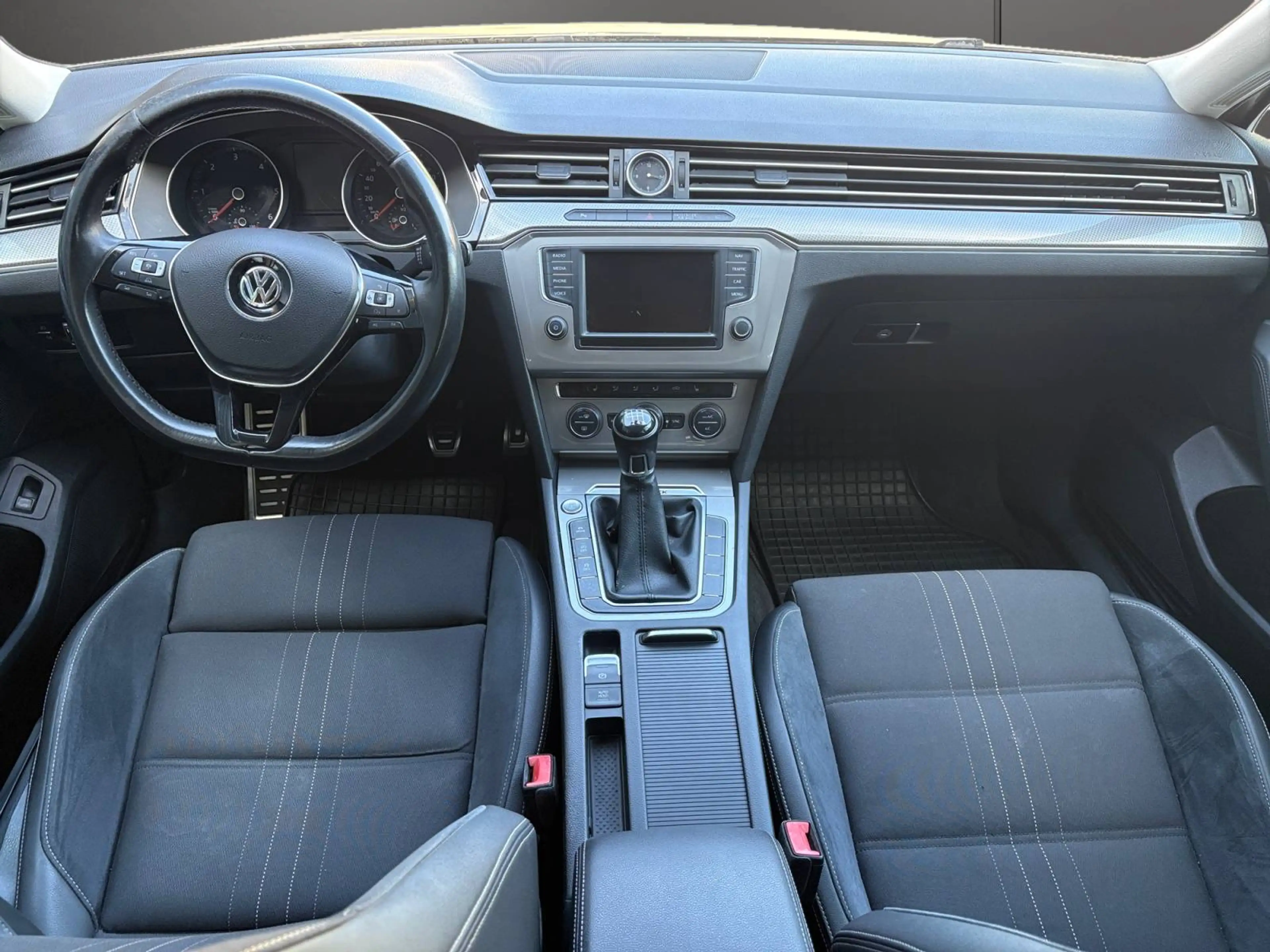 Volkswagen Passat Alltrack 2.0 TDI 4MOTION | 150 PS | TOPZUSTAND | ALLRAD | LED | NAVI | ACC | ANHÄNGEKUPPLUNG — photo 13