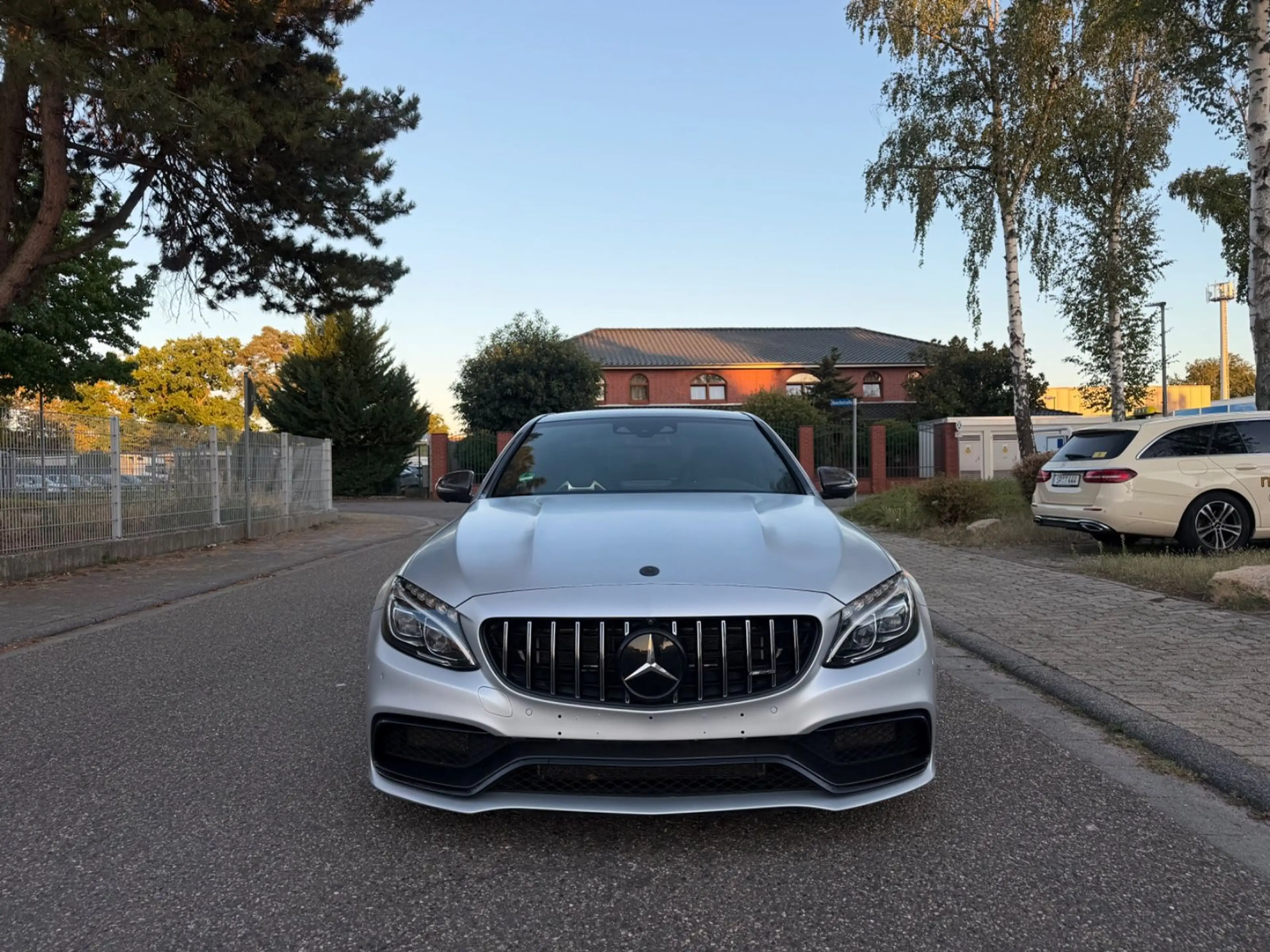 Mercedes-Benz C 63 AMG C 63 S AMG Vollausstattung,Pano.Dach Garantie — photo 2