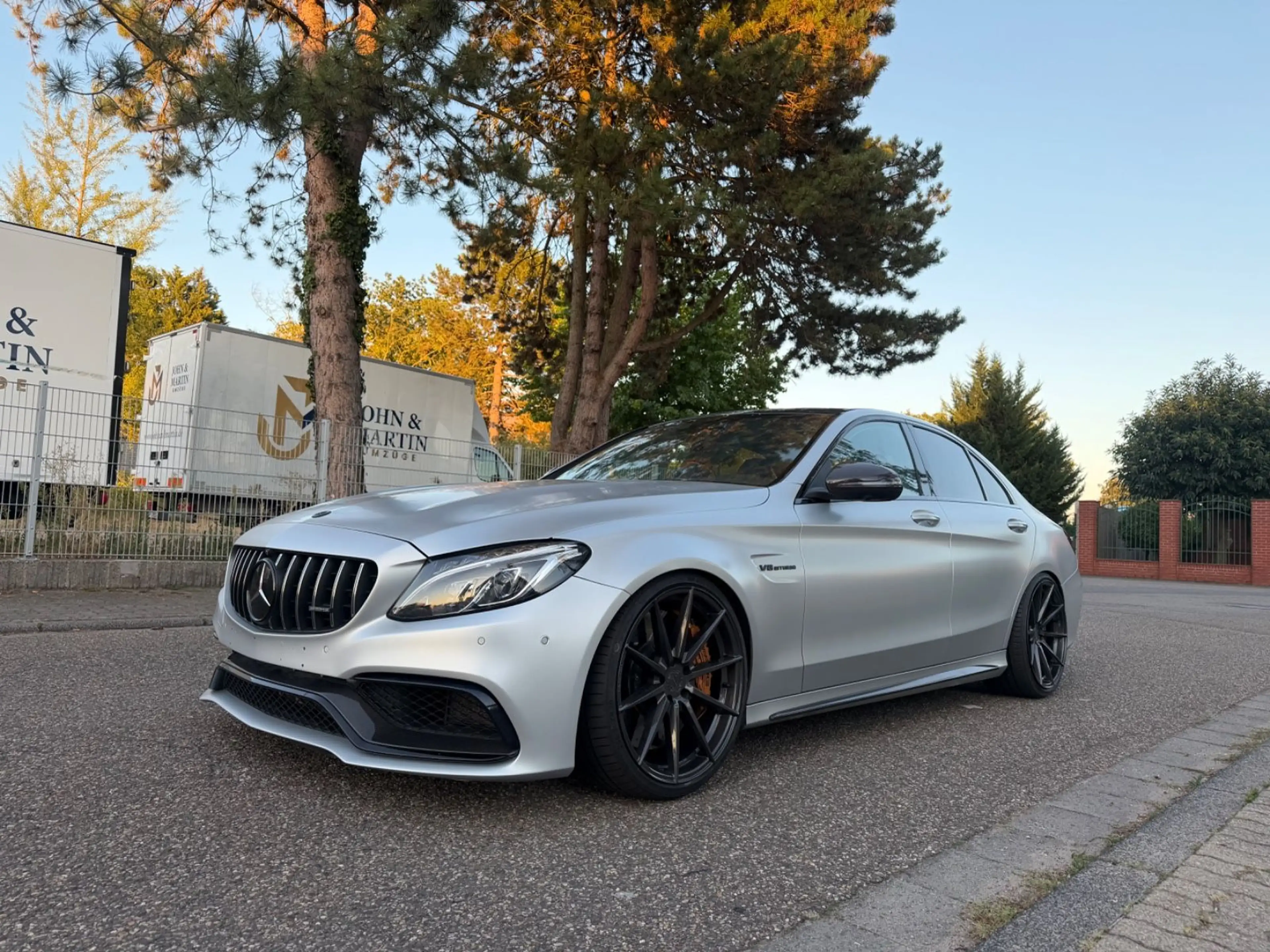 Mercedes-Benz C 63 AMG C 63 S AMG Vollausstattung,Pano.Dach Garantie