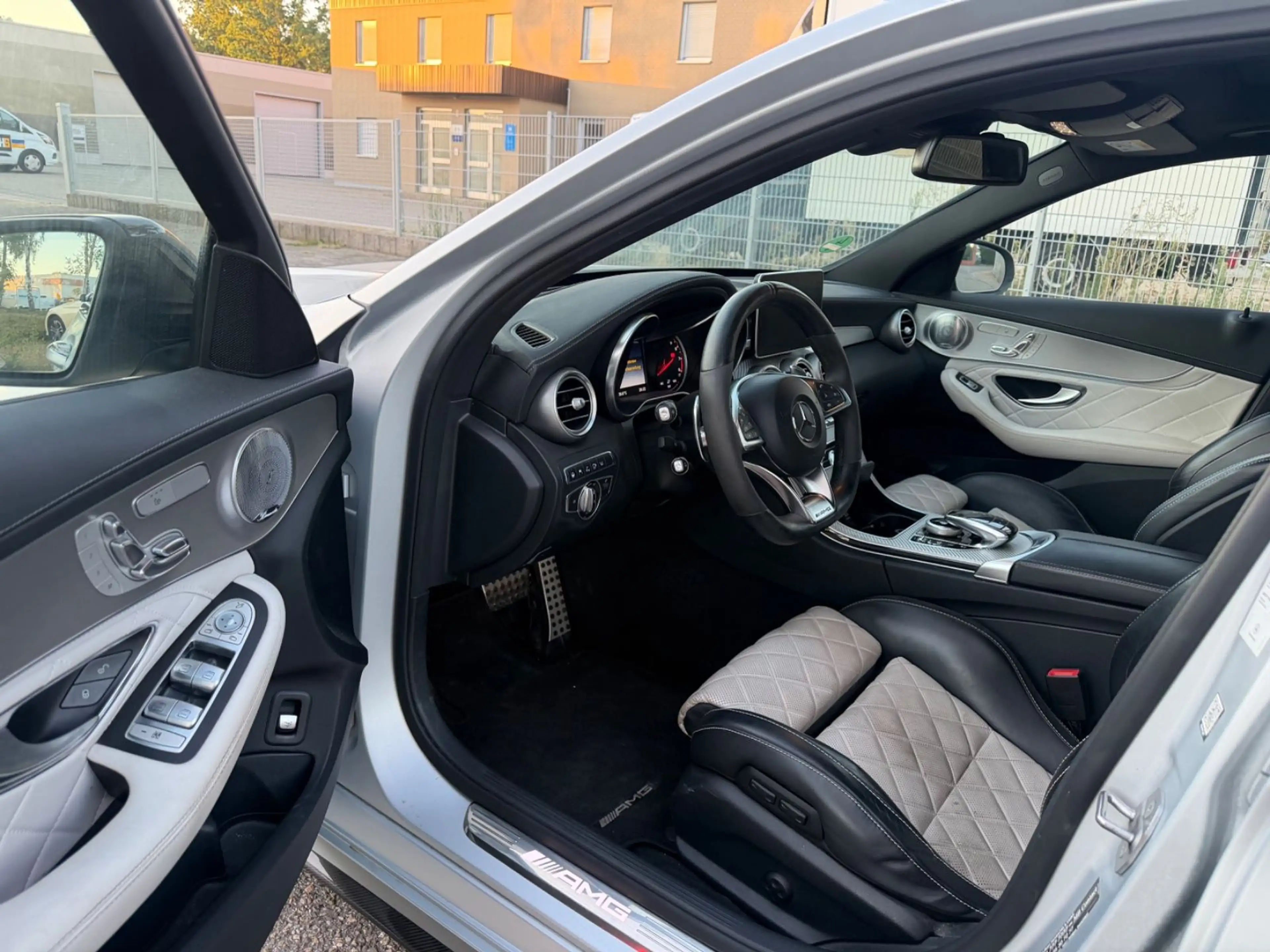 Mercedes-Benz C 63 AMG C 63 S AMG Vollausstattung,Pano.Dach Garantie — photo 11