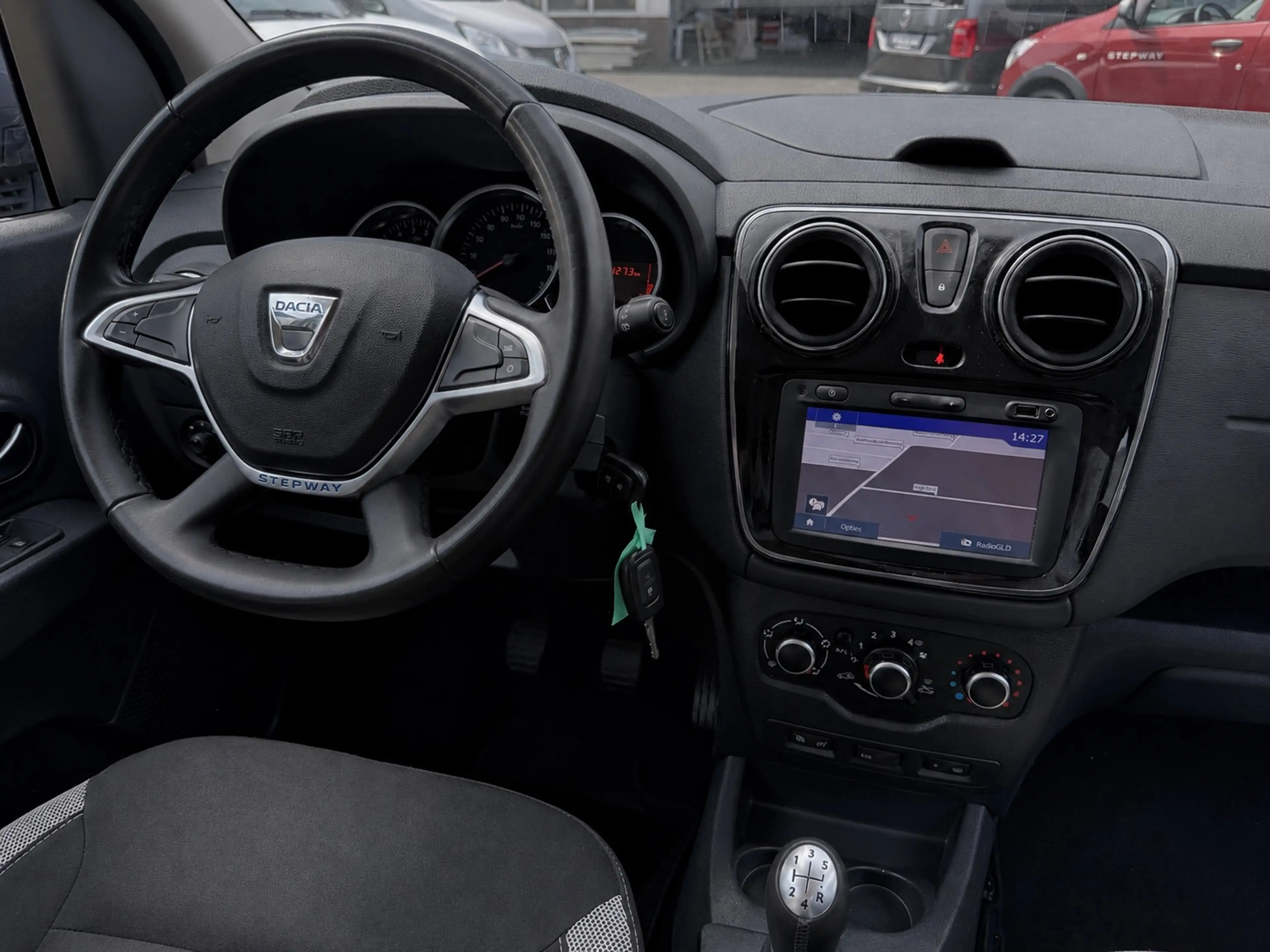 Dacia Lodgy 1.6 SCe Stepway | Airco | Cruise | DealerOH — photo 15