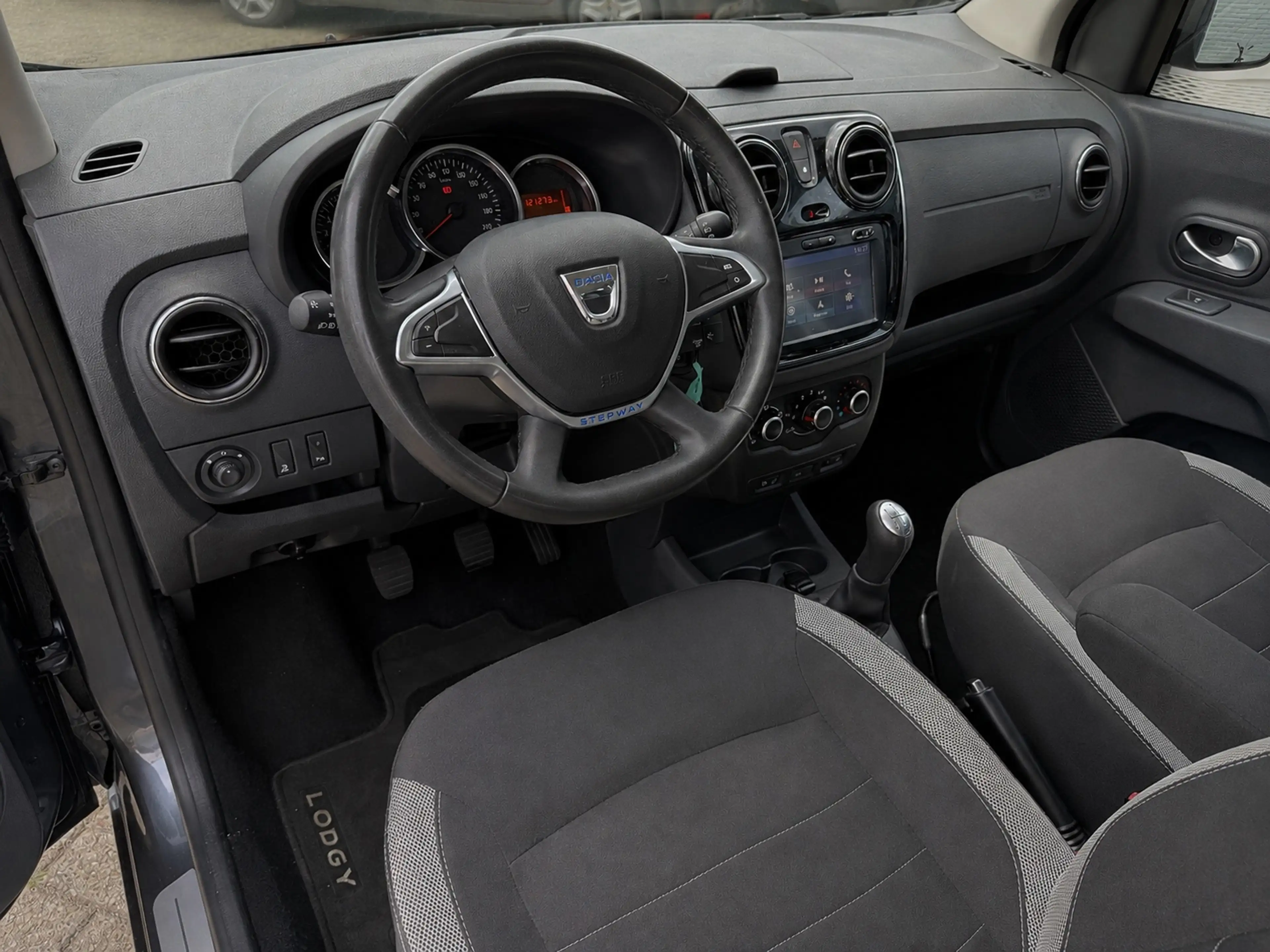 Dacia Lodgy 1.6 SCe Stepway | Airco | Cruise | DealerOH — photo 9