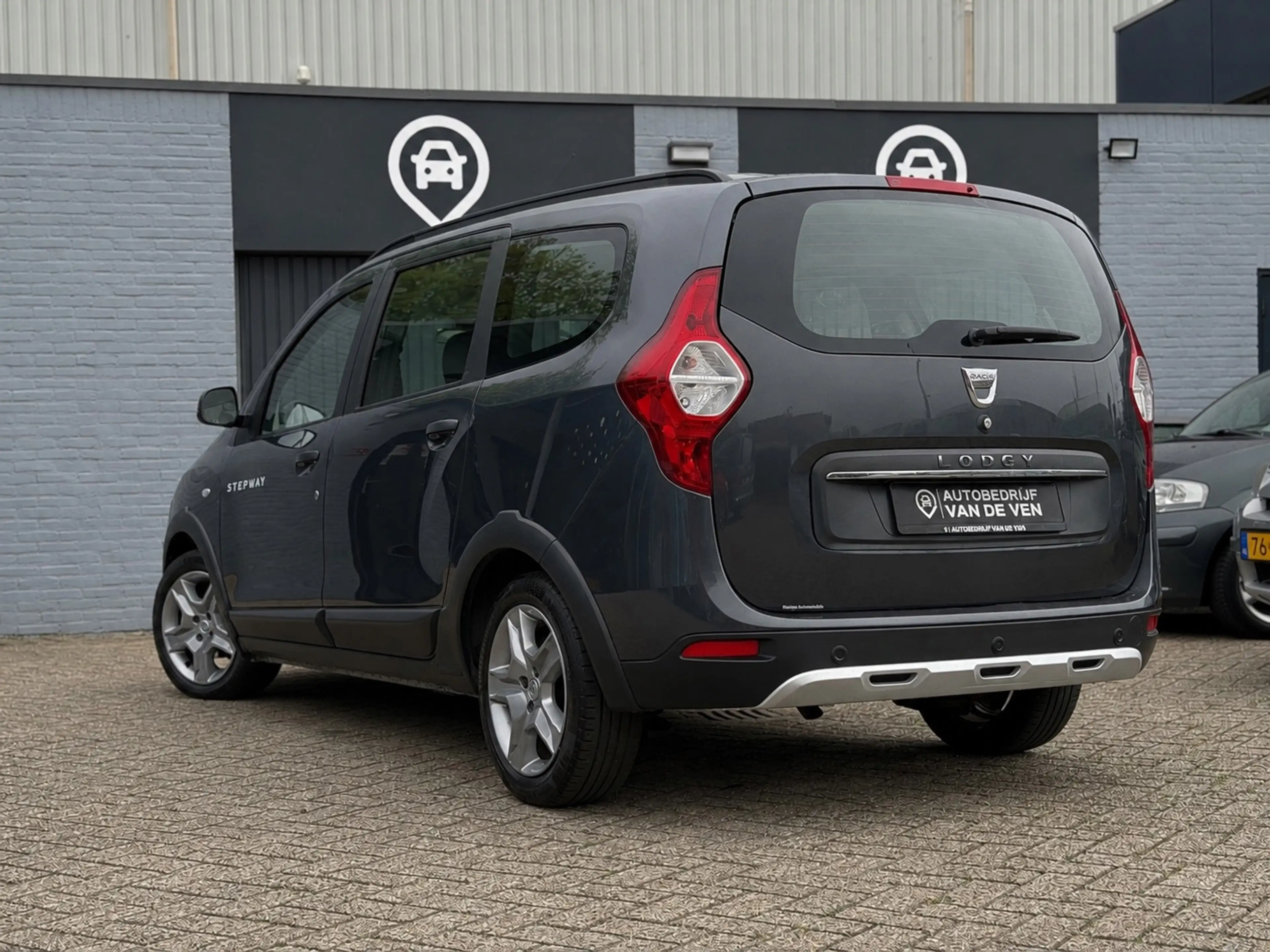 Dacia Lodgy 1.6 SCe Stepway | Airco | Cruise | DealerOH — photo 4