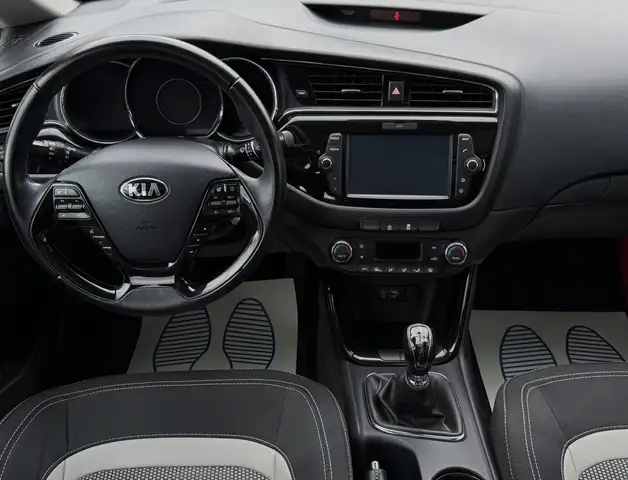 Kia Ceed view 7