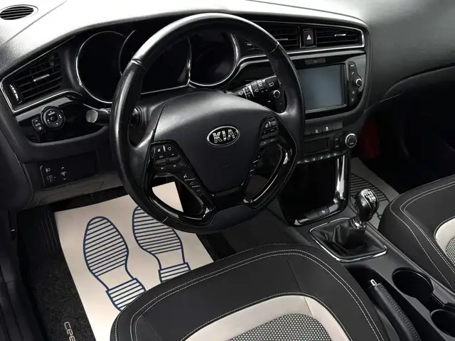 Kia Ceed view 5