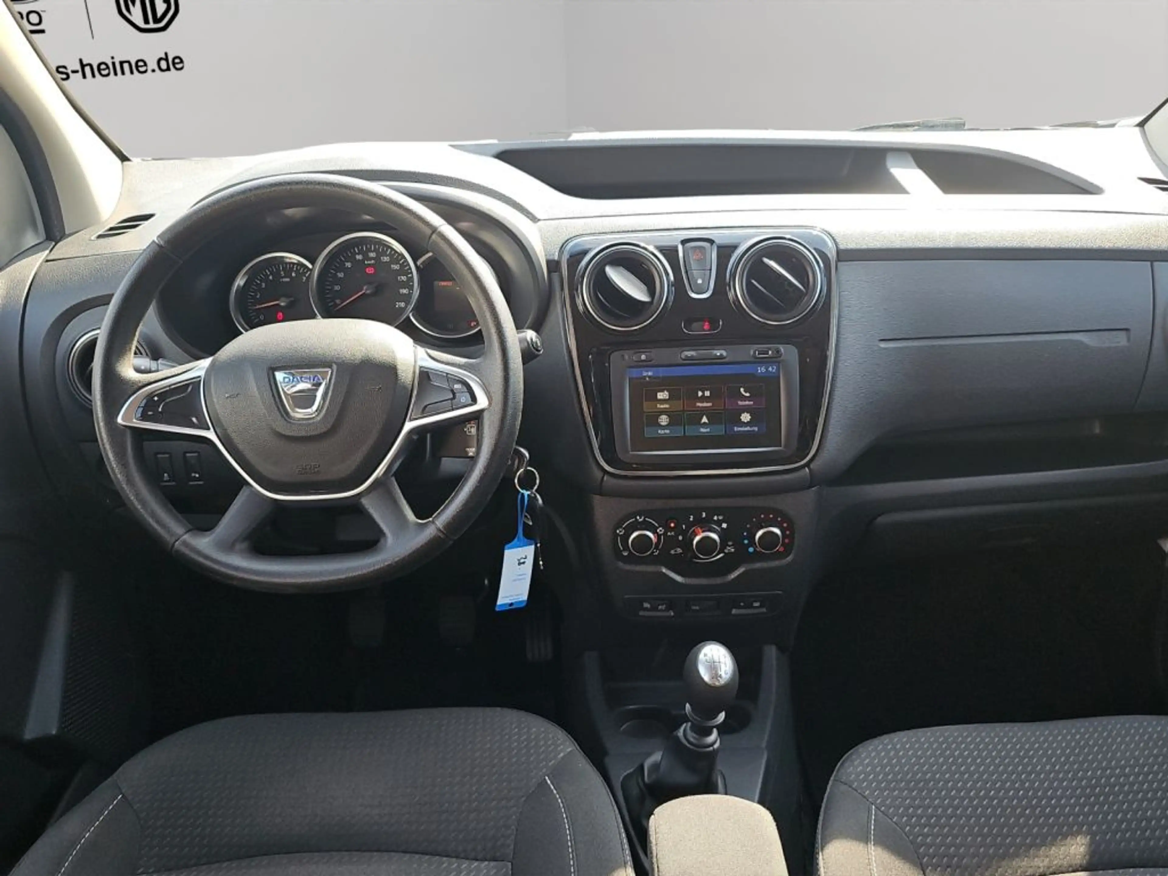Dacia Dokker Comfort TCe 131 PS *NAVI*PDC* — photo 12