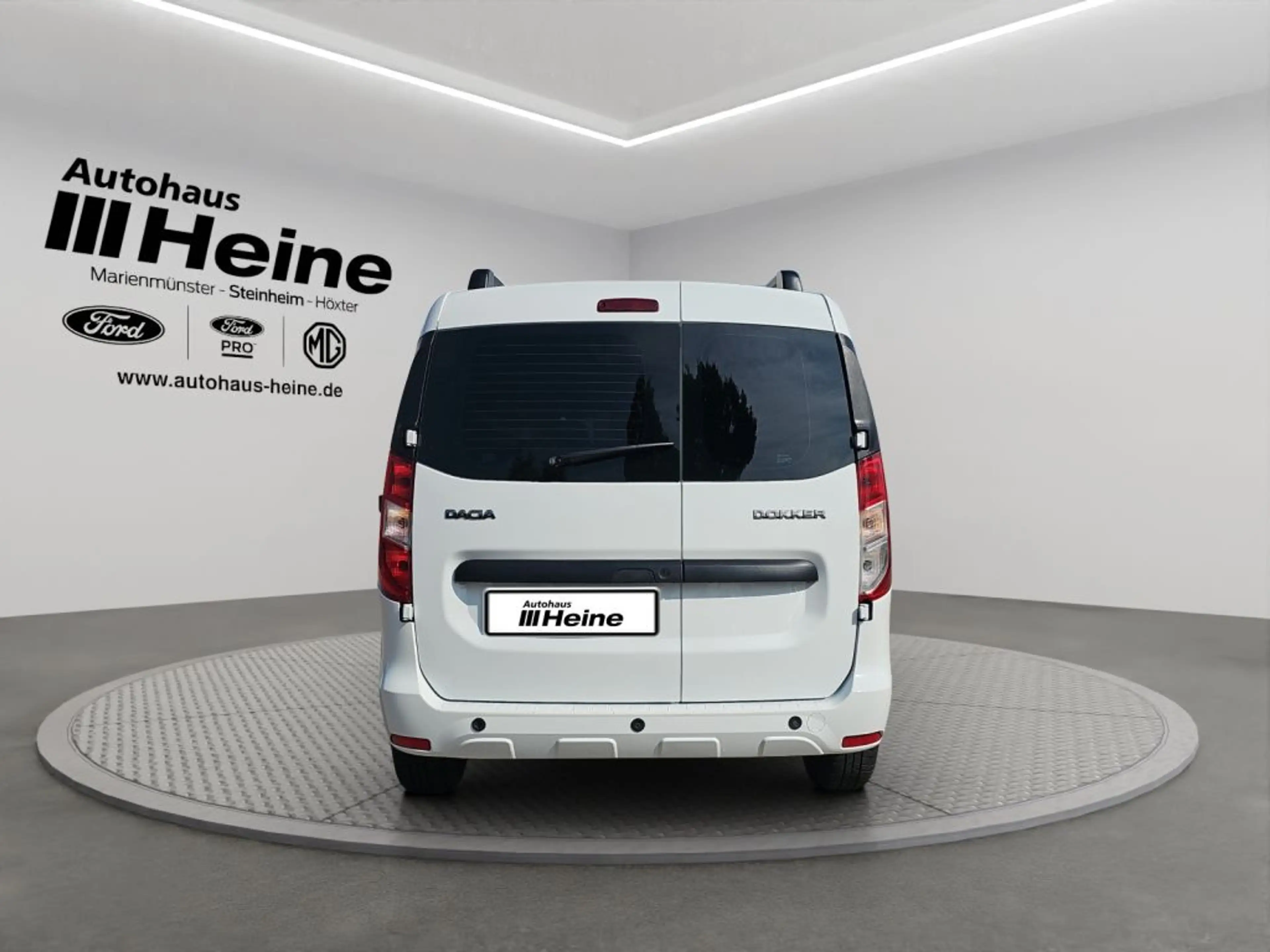 Dacia Dokker Comfort TCe 131 PS *NAVI*PDC* — photo 4