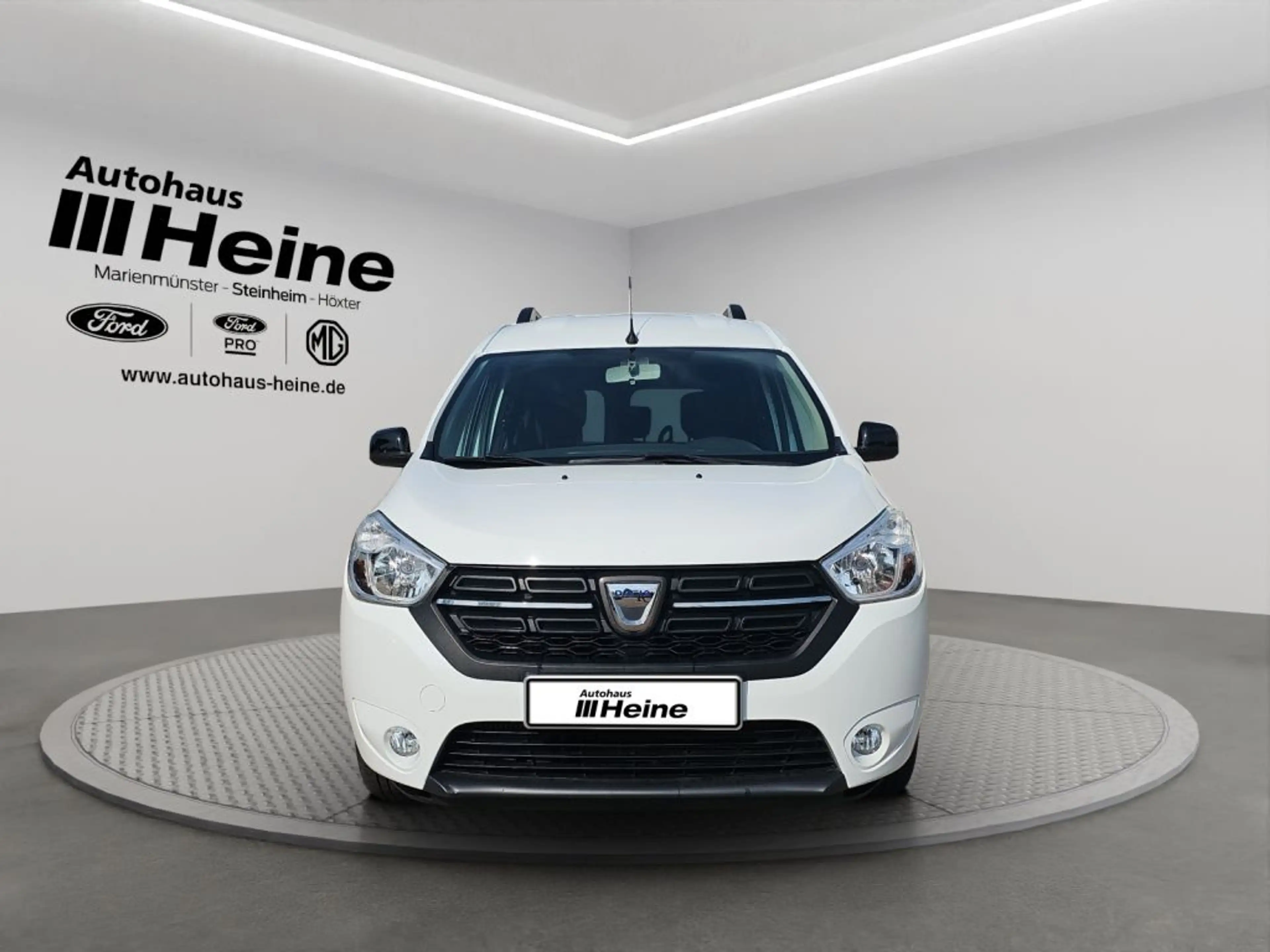 Dacia Dokker Comfort TCe 131 PS *NAVI*PDC* — photo 8