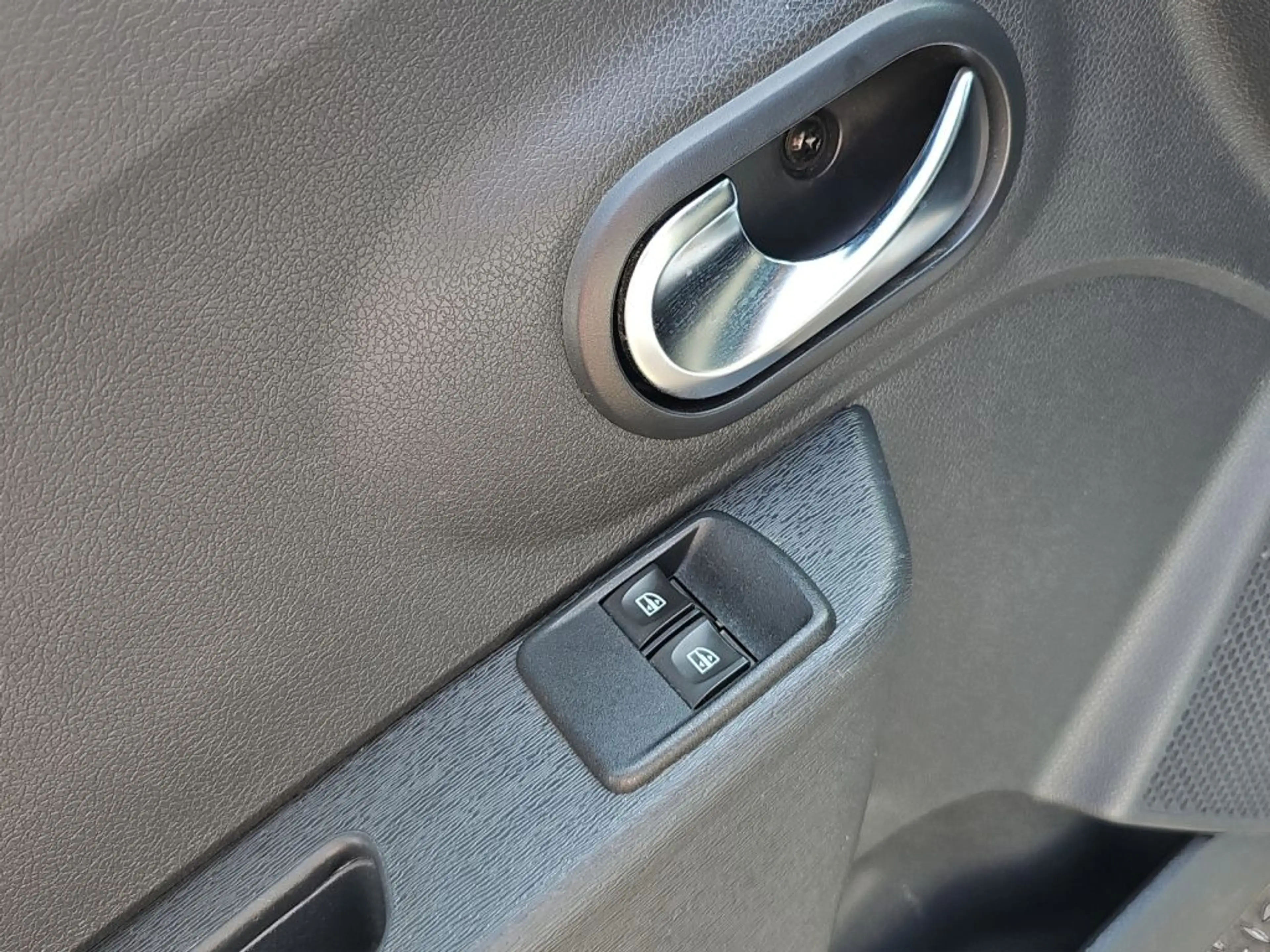 Dacia Dokker Comfort TCe 131 PS *NAVI*PDC* — photo 10