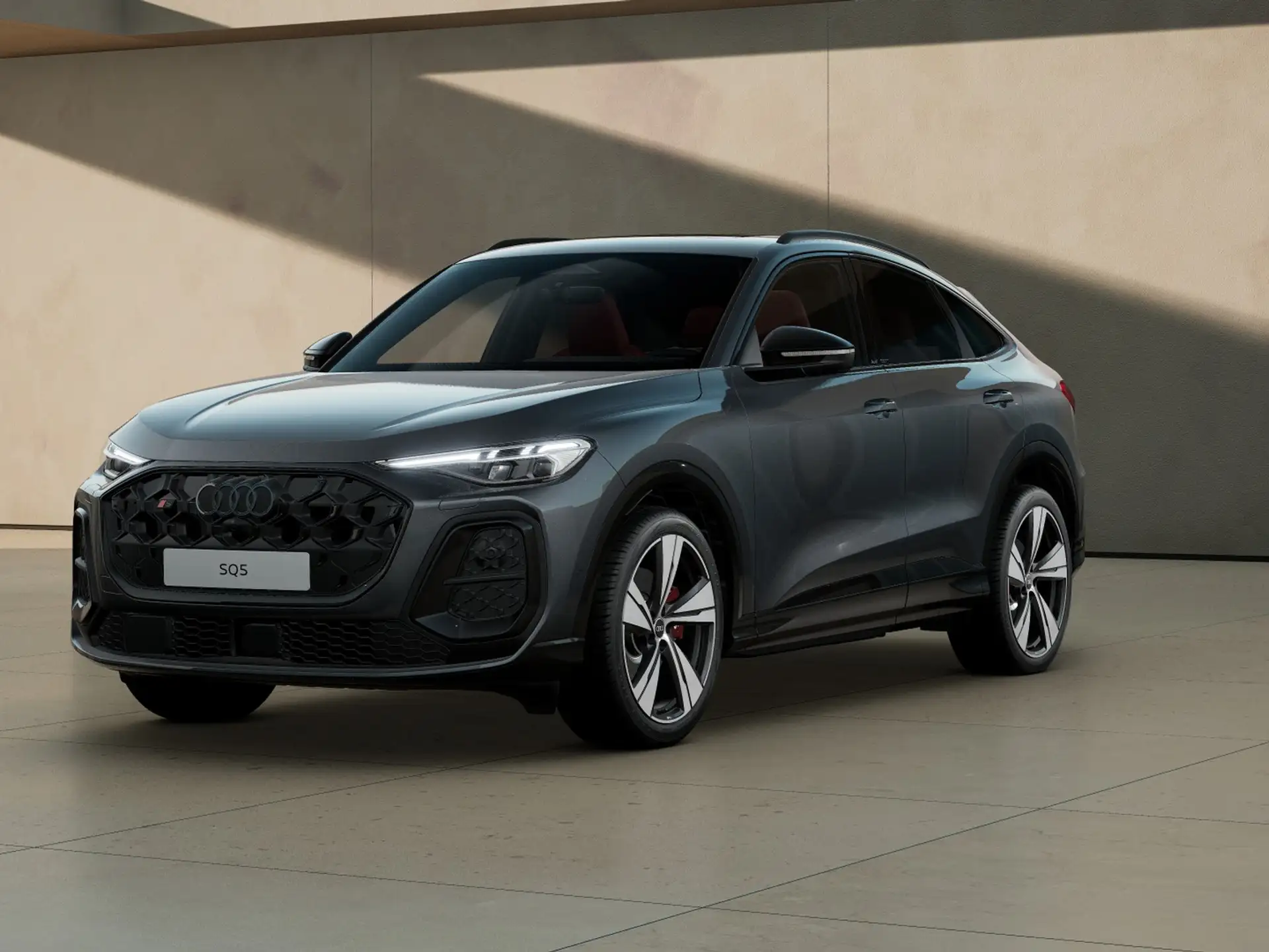 Audi SQ5 2025 건메탈 사진 1