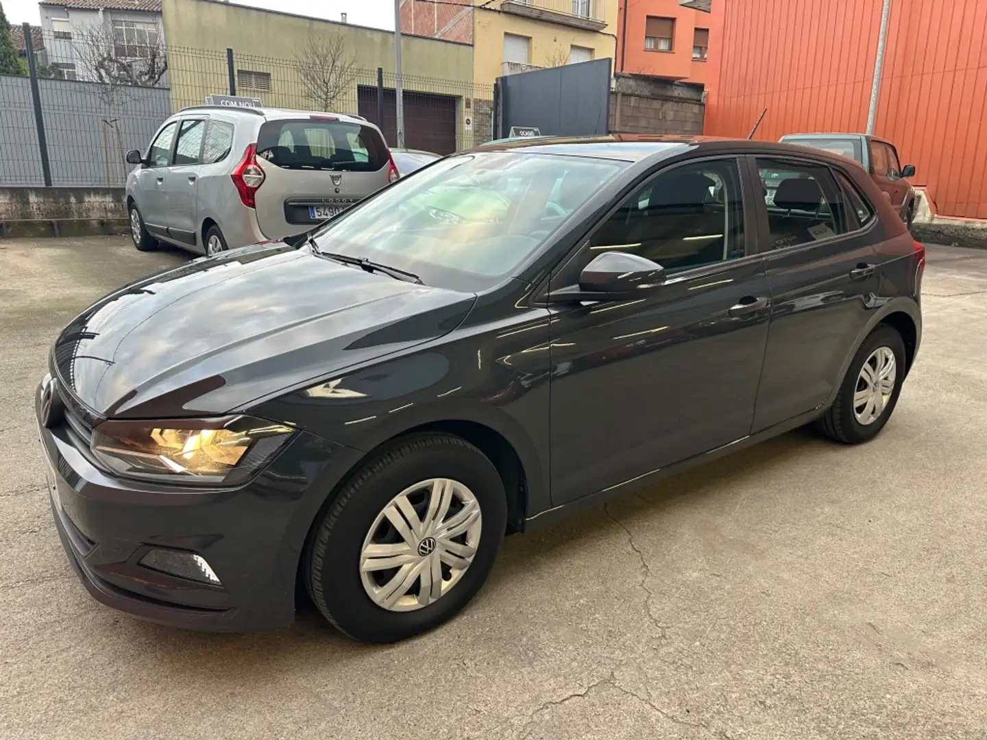 Volkswagen Polo 1.0 Edition 59kW Grijs - 2