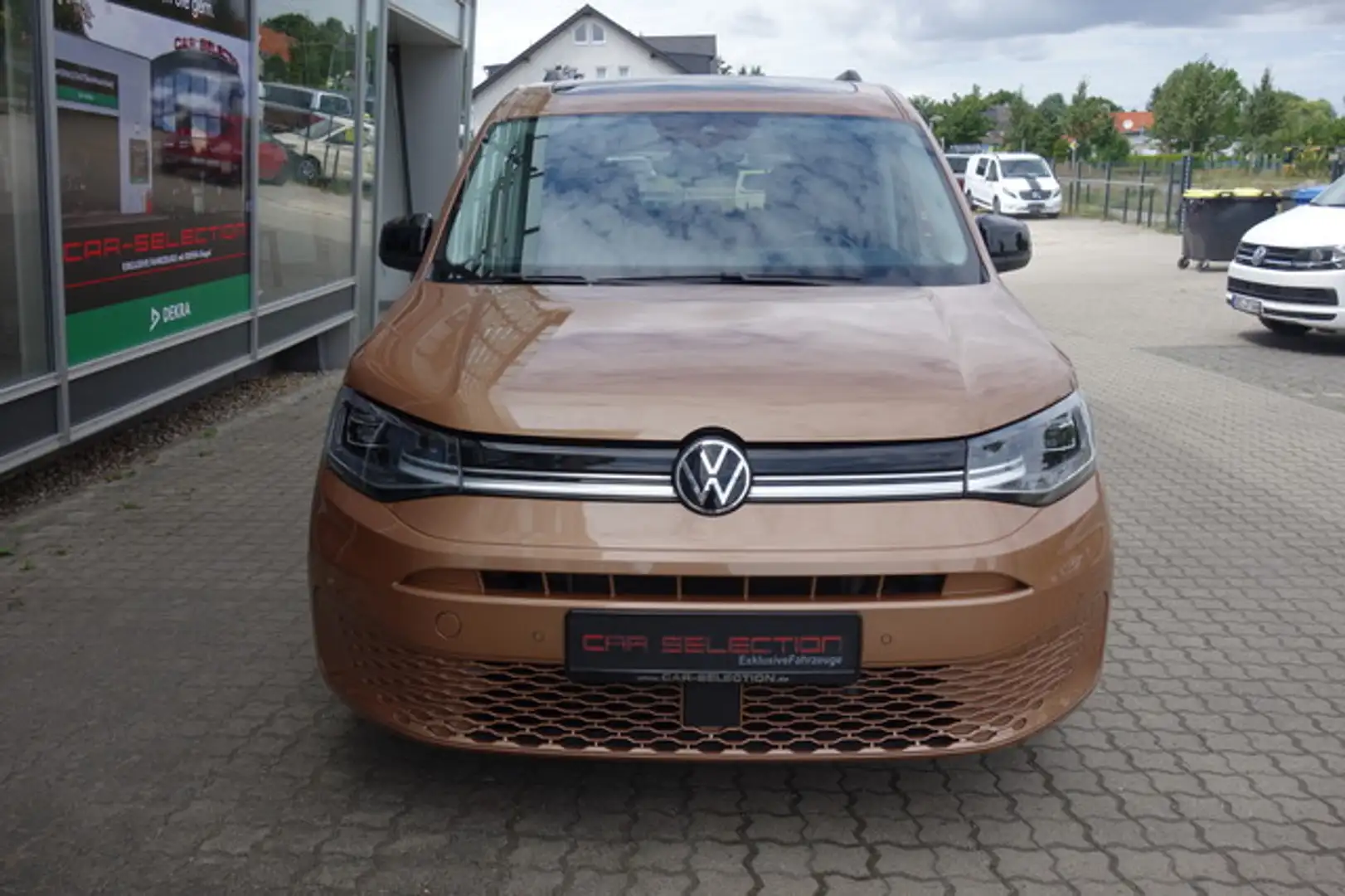 Volkswagen Caddy 2,0 TDI Move 7SITZER/LED/PANO/AHK/ACC/NAVI Silber - 2