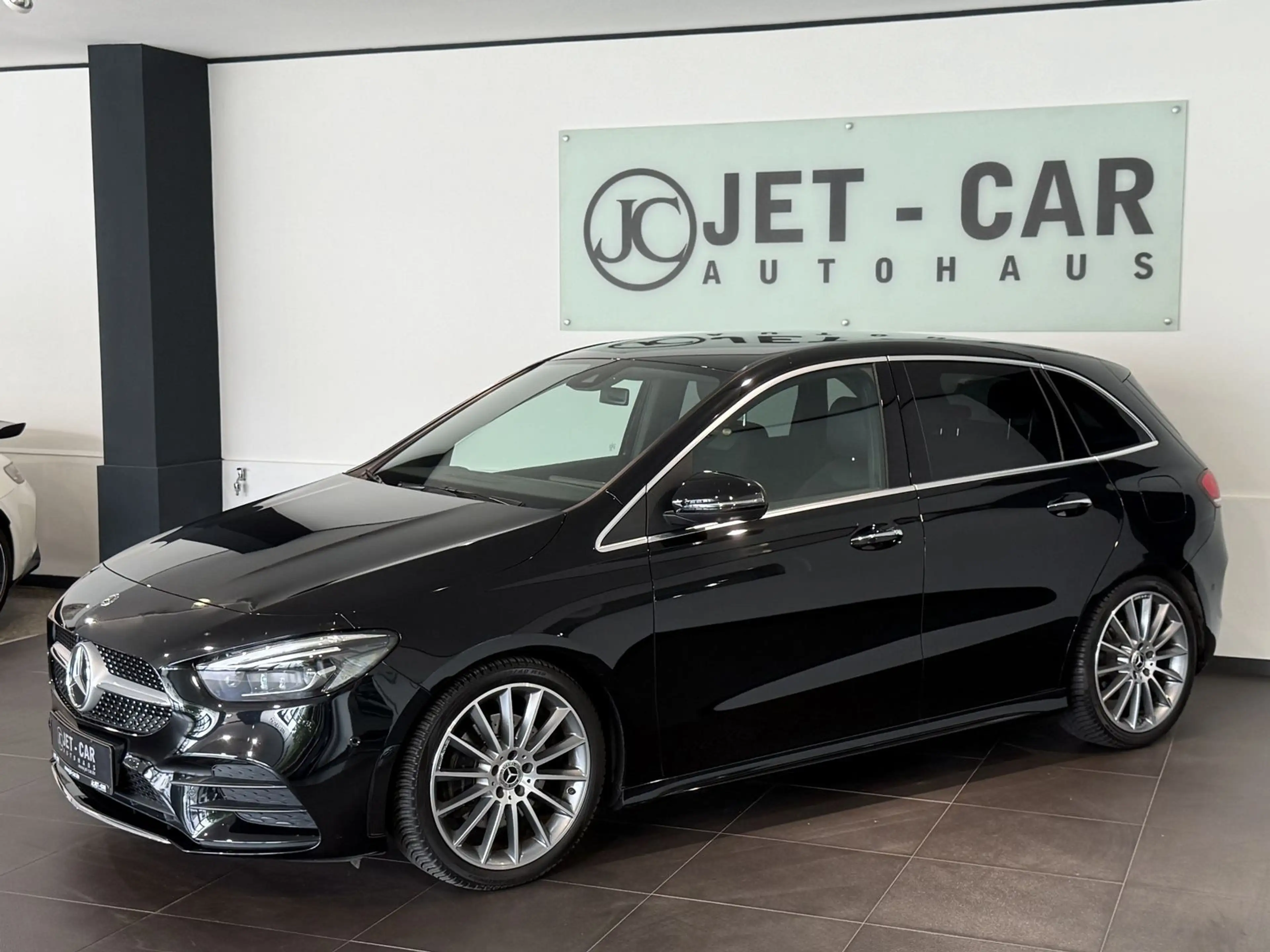 Mercedes-Benz B 220 4Matic AMG *Multibeam-360°-19"*