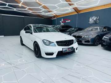 C 63 AMG NUR 46.000KM !!!!