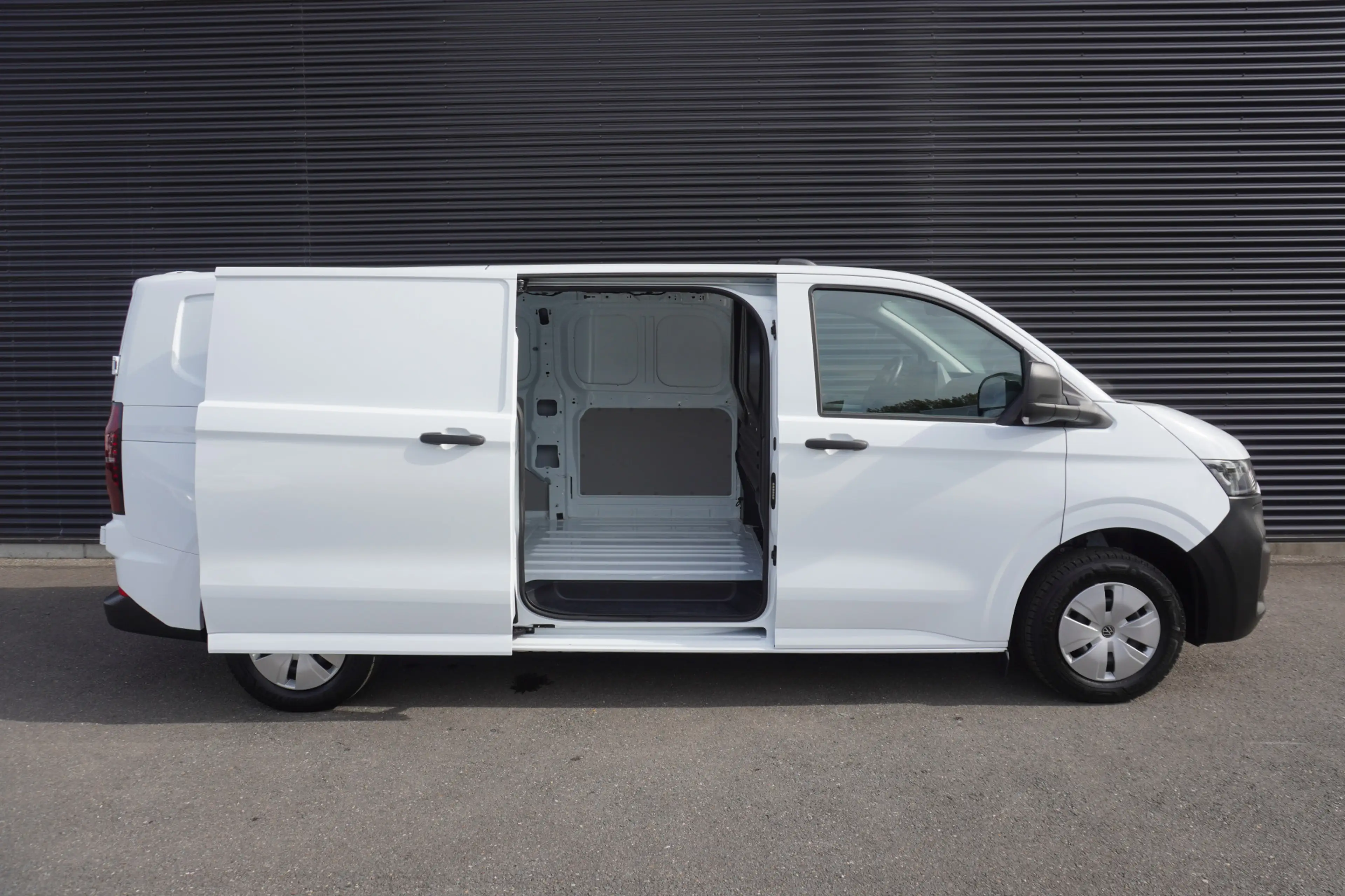Volkswagen Transporter e-Transporter L2H1 71 kWh Life Apple carplay Trekh — photo 14