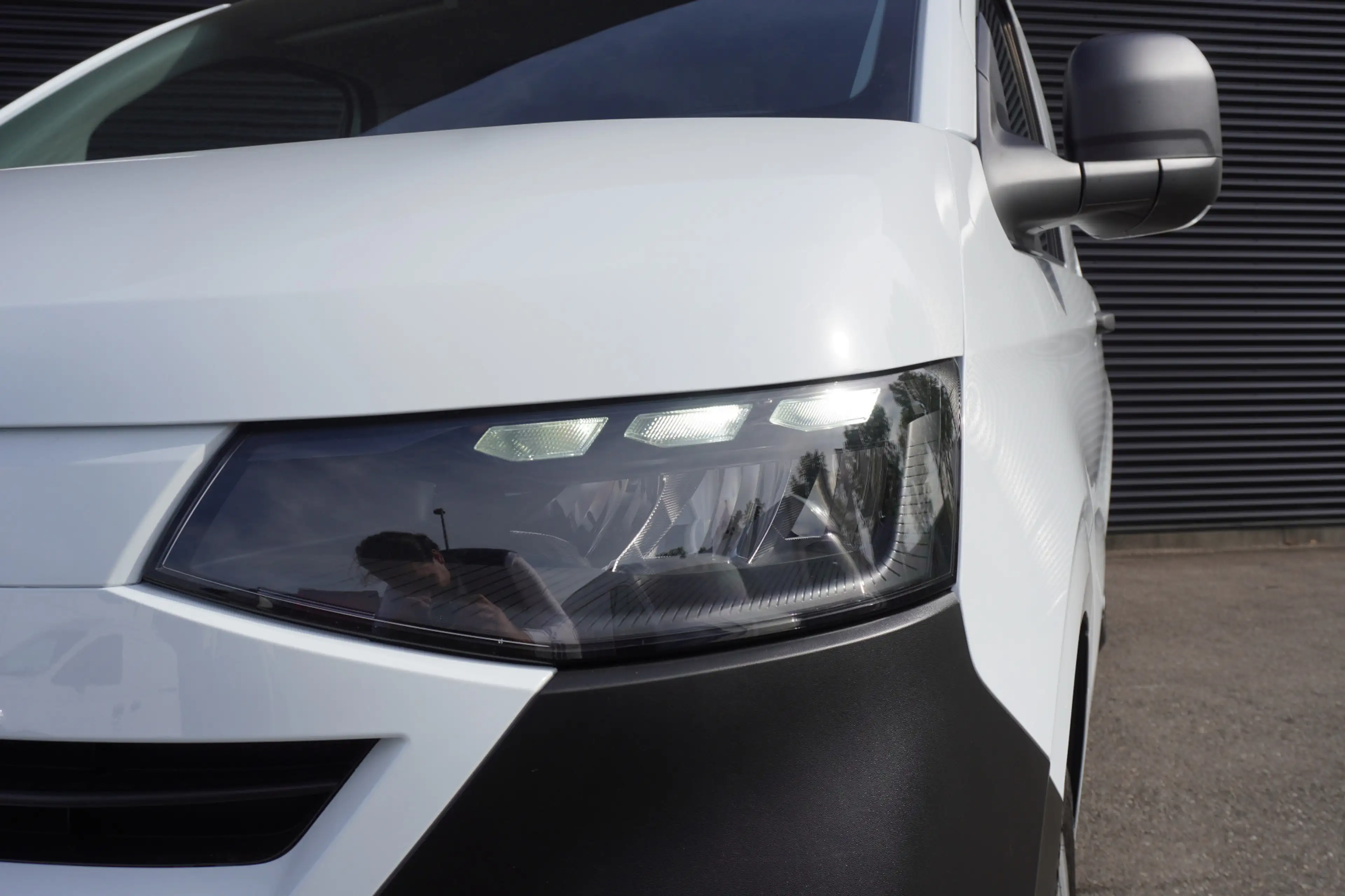 Volkswagen Transporter e-Transporter L2H1 71 kWh Life Apple carplay Trekh — photo 5