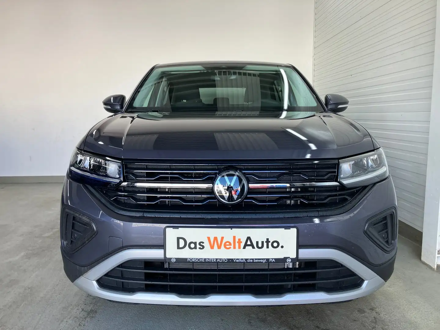 Volkswagen T-Cross 4Me TSI Grau - 2