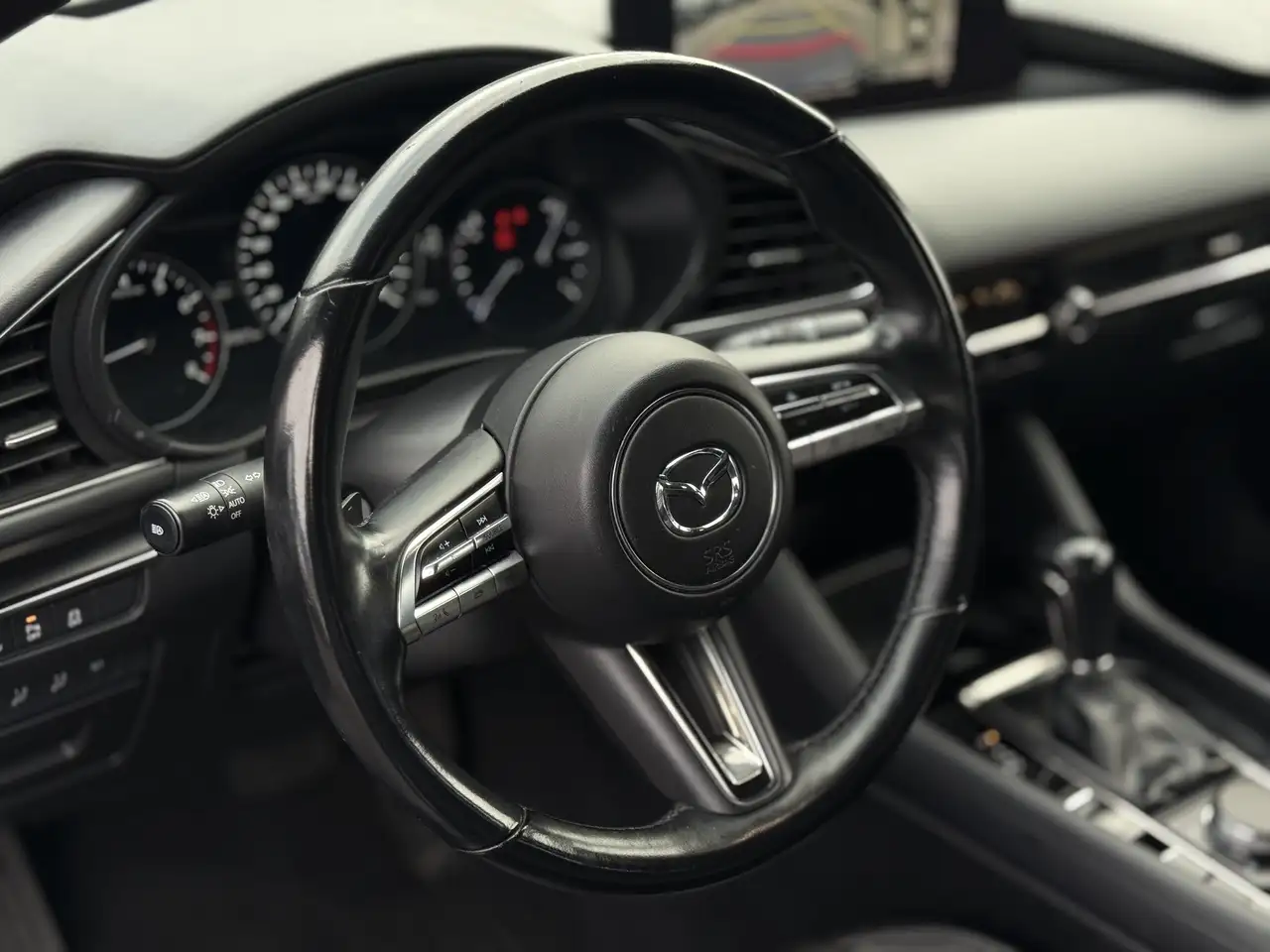 Mazda 3 снимка Mazda 3