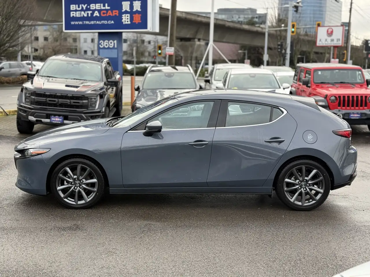 Mazda 3 снимка Mazda 3