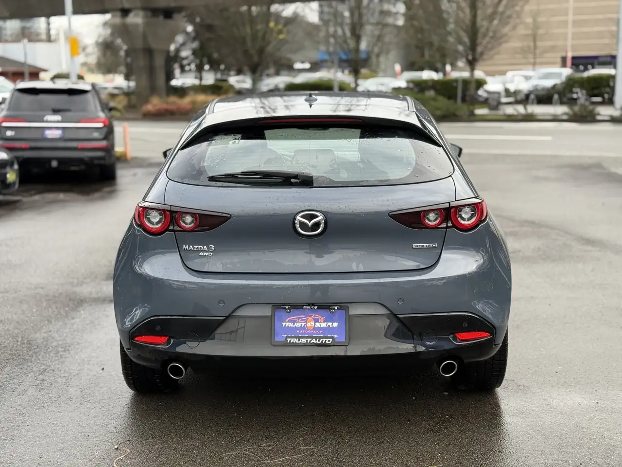 Mazda 3 снимка Mazda 3
