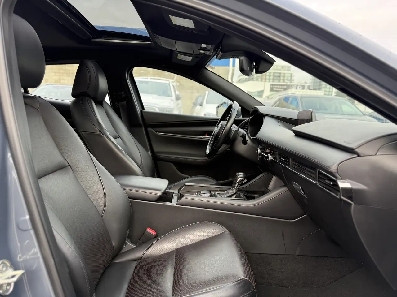 Mazda 3 снимка Mazda 3