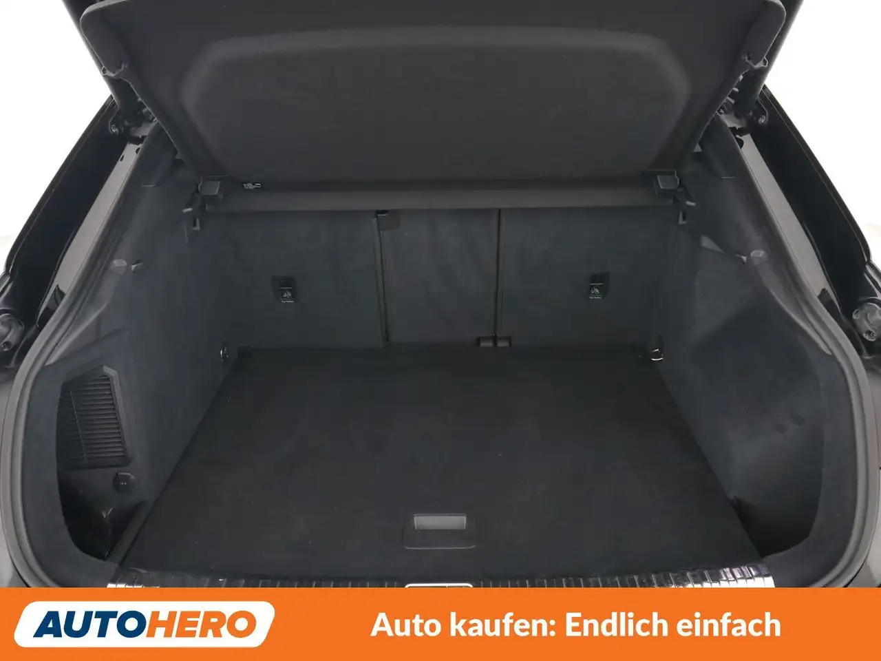 Audi Q3 45 TFSIe S line, миниатюра 17
