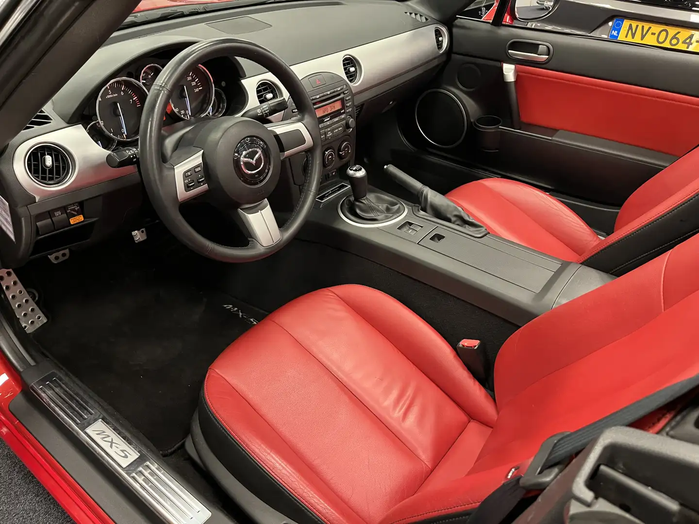 Mazda MX-5 NC Roadster 2.0i S-VT 3rd Generation Limited Nr.20 Rot - 2