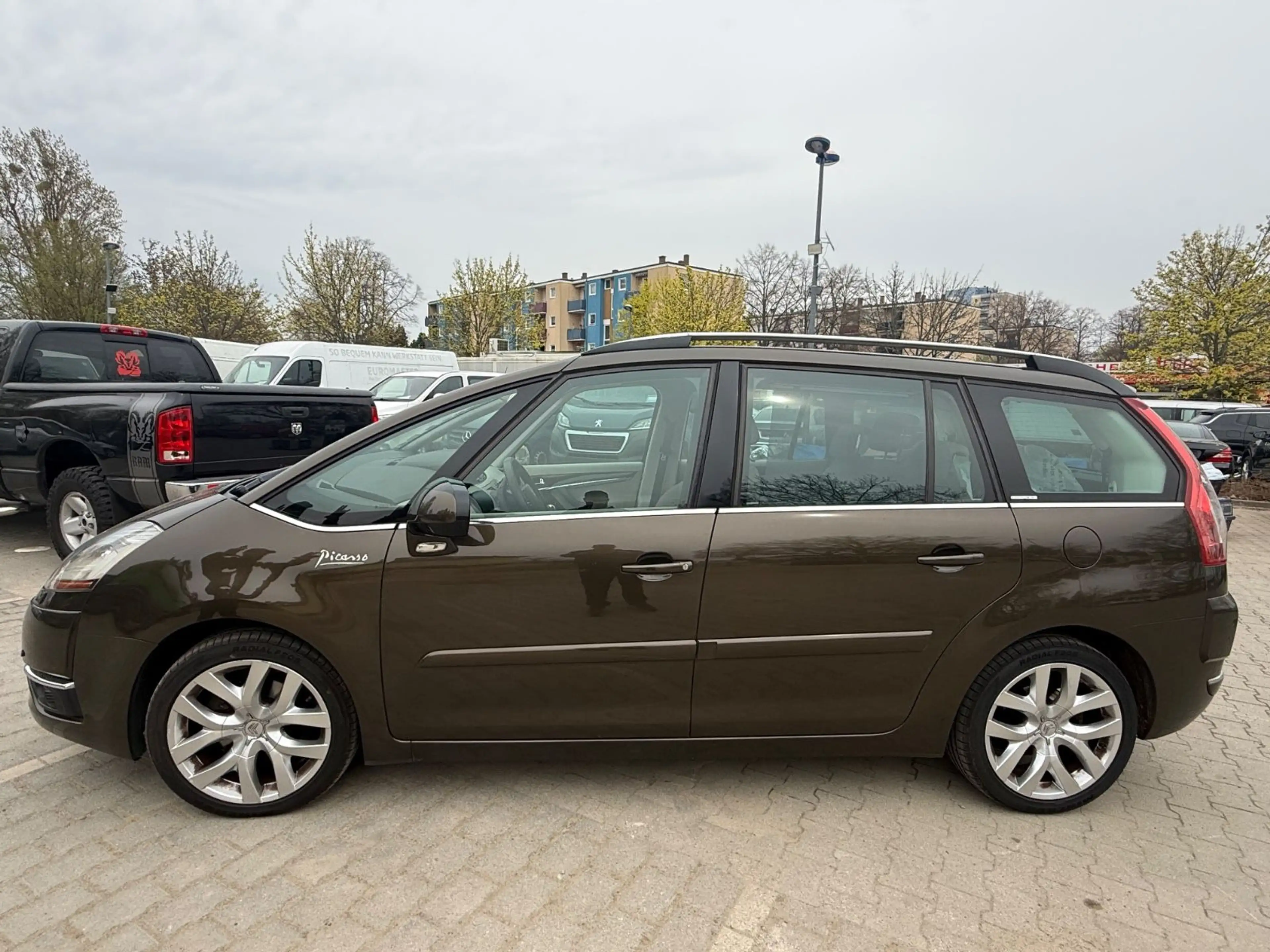 Citroen Grand C4 Picasso Exclusive- 1 Jahr Garantie — photo 5
