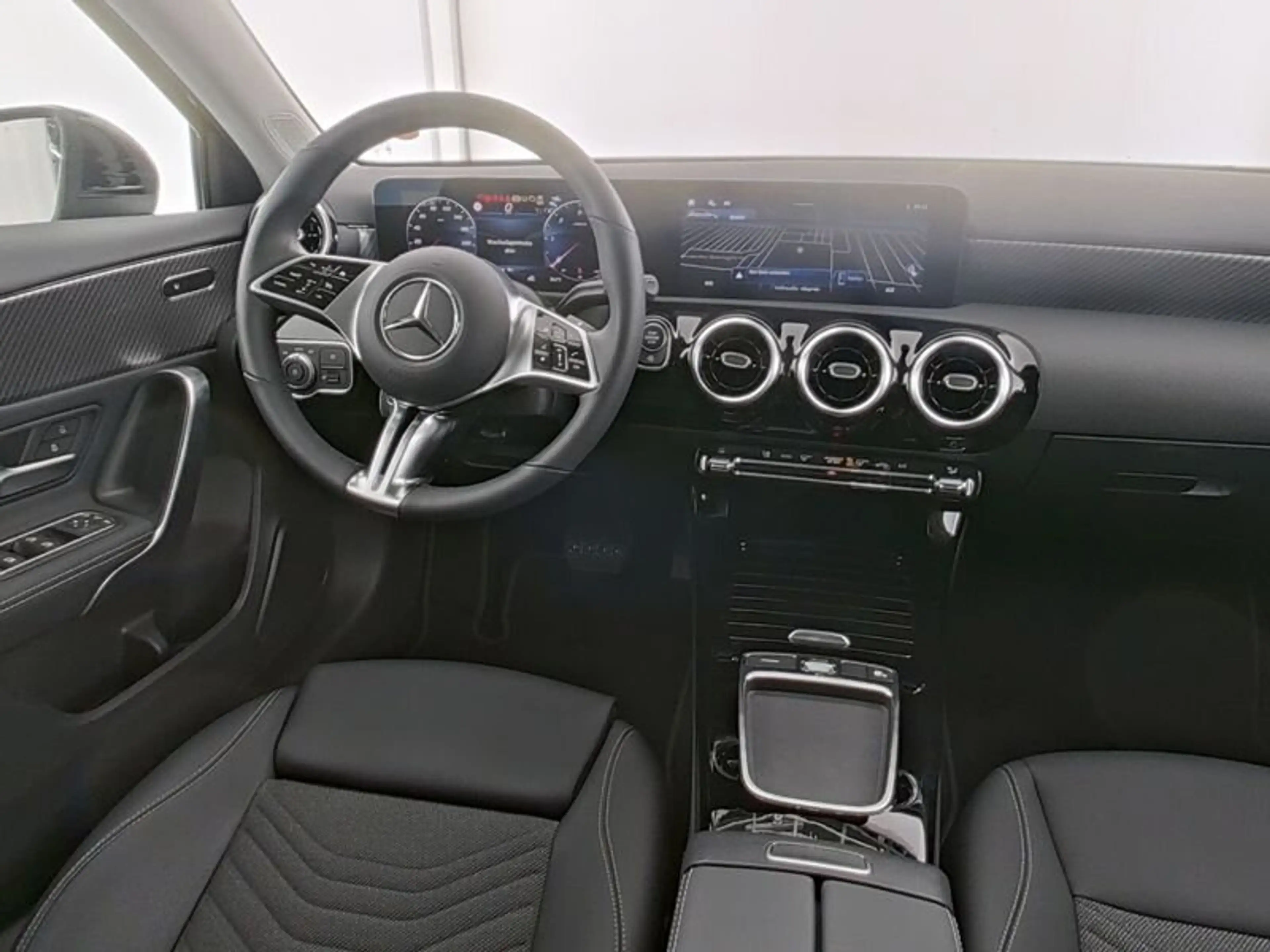 Mercedes-Benz A 200 A 200 d Progressive *KAMERA*LED*DAB*TEMPO*WINTER* — photo 6