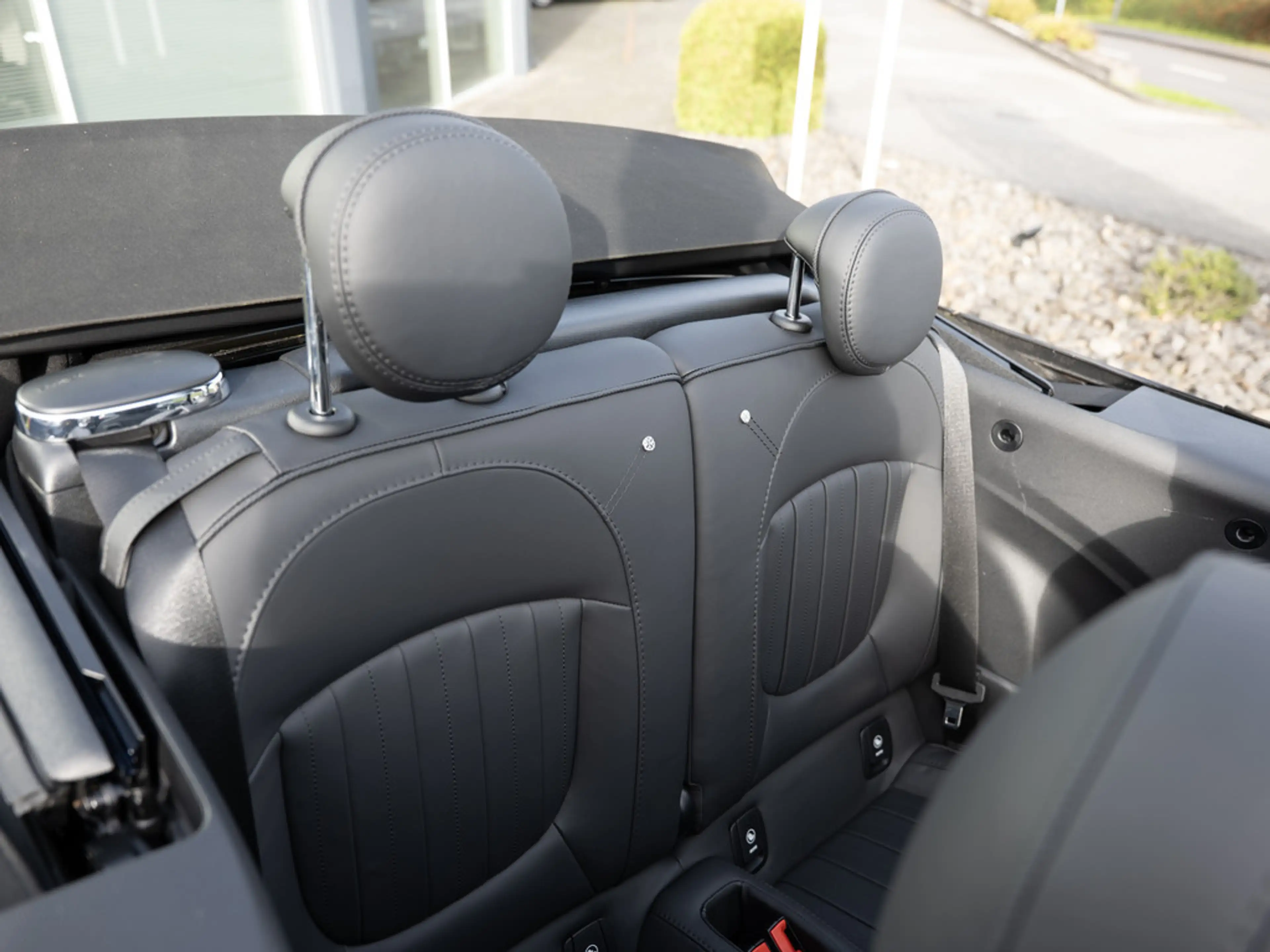 MINI Cooper S Cabrio MINI Yours Trim FACEL. HUD — photo 8