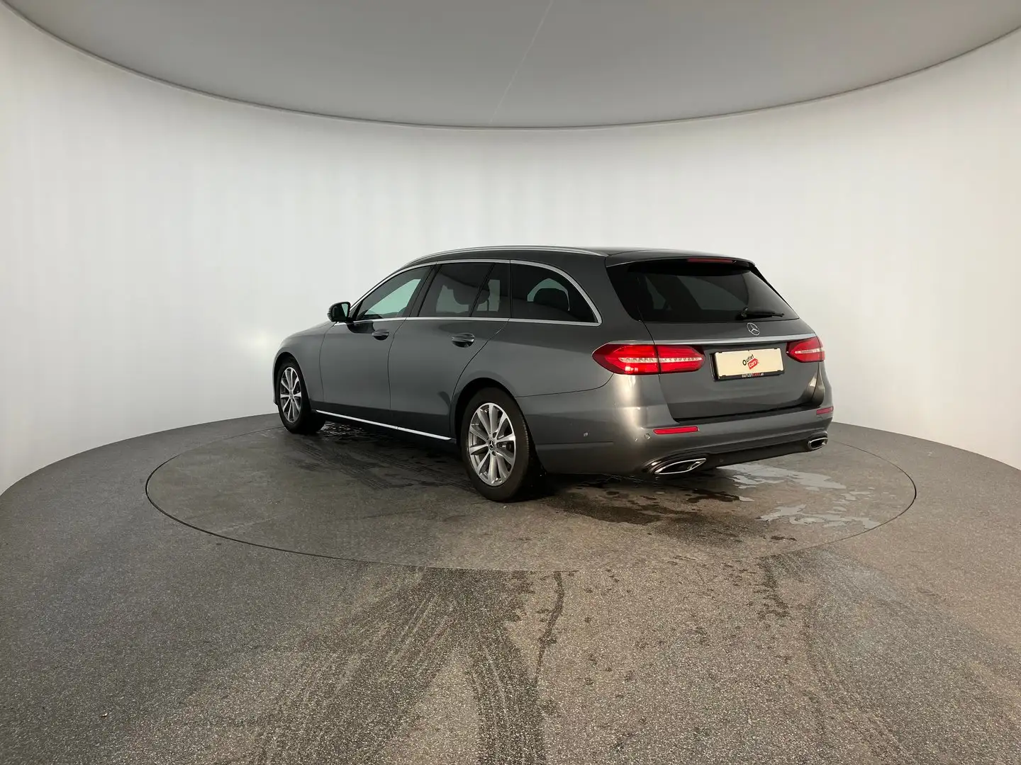 Mercedes-Benz E 200 200 d Avantgarde Aut. Grau - 2