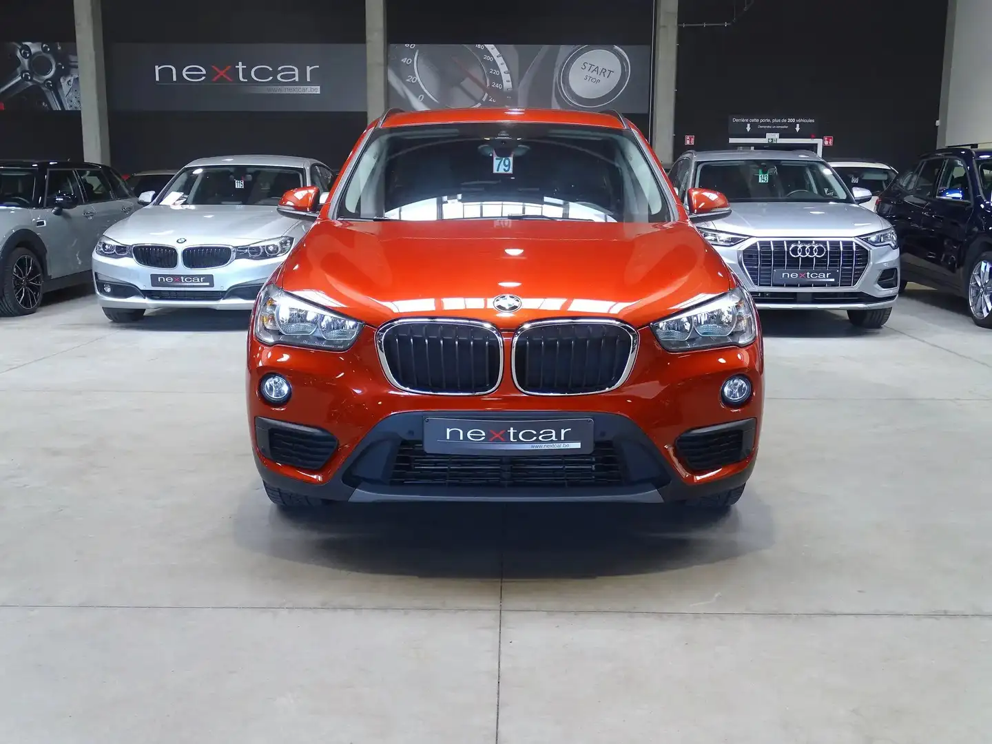 BMW X1 18dA SDrive ***NAVI-CRUISE-PARKING AV&AR*** Orange - 2