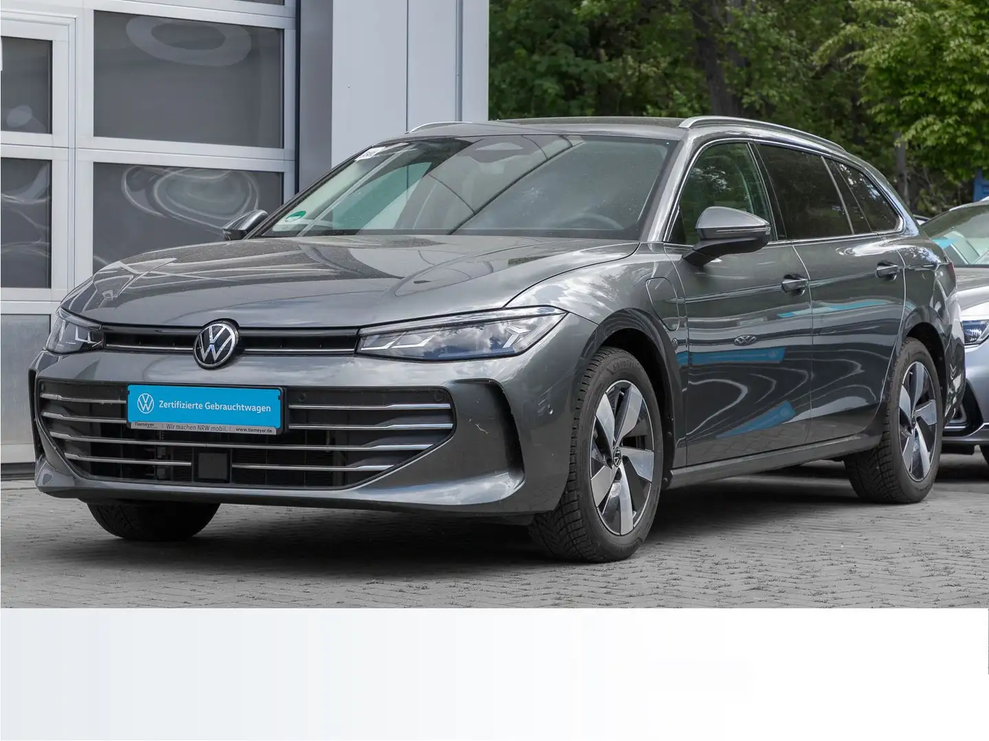 Volkswagen Passat Variant eHybrid BUSINESS LM18 AHK KAMERA Grau - 2