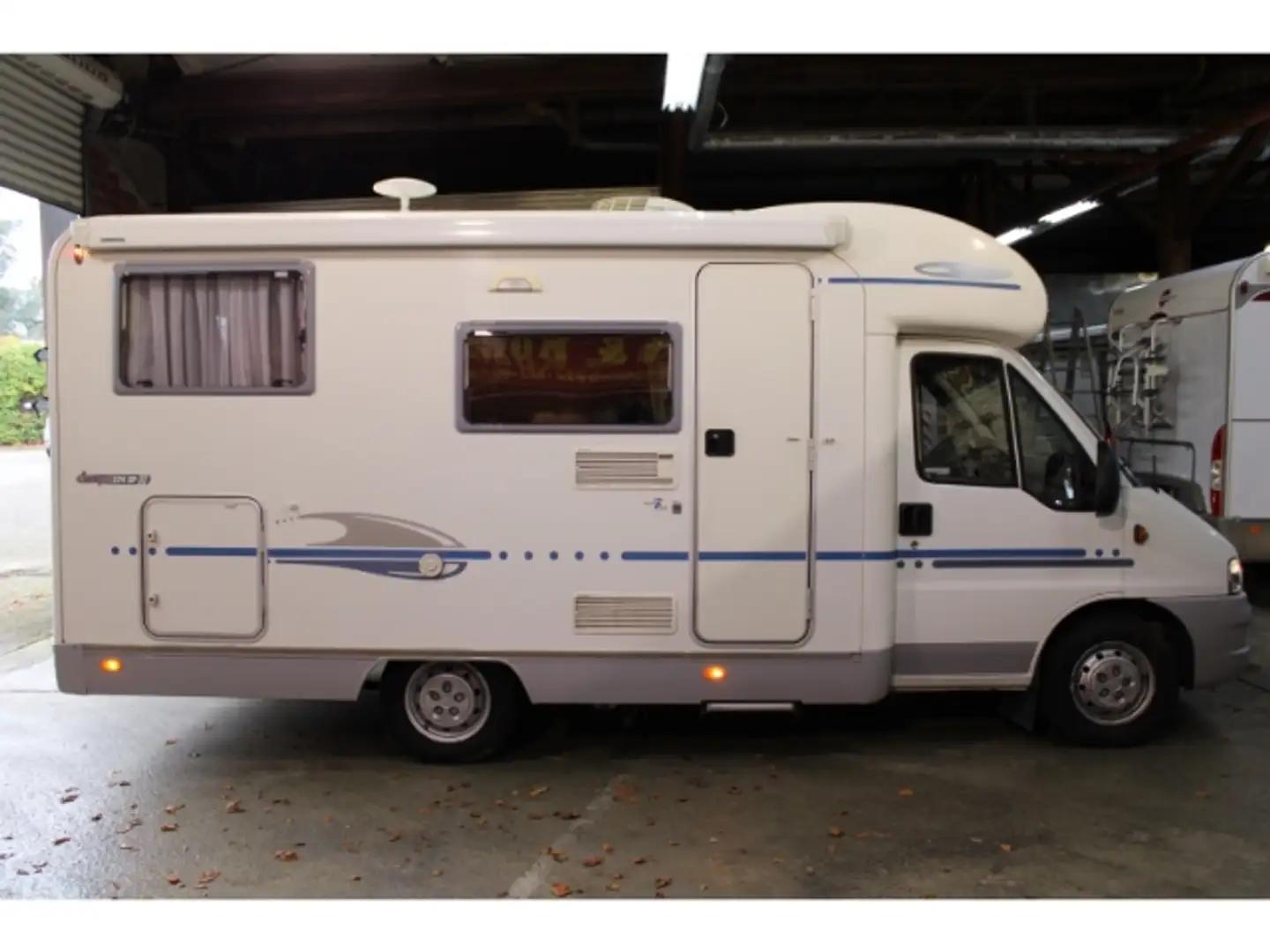 Adria 574 SP Aufbauklima Truma EH Weiß - 2