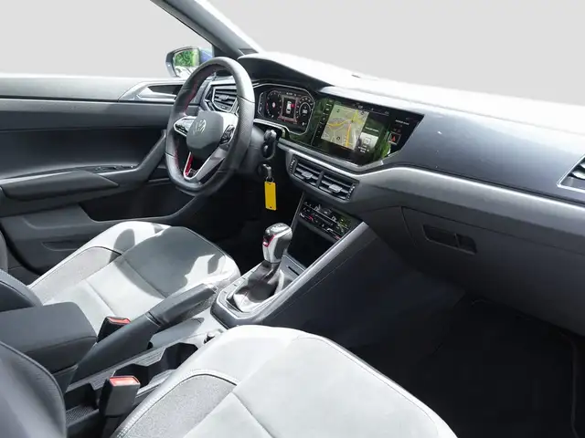 Volkswagen Polo view 11