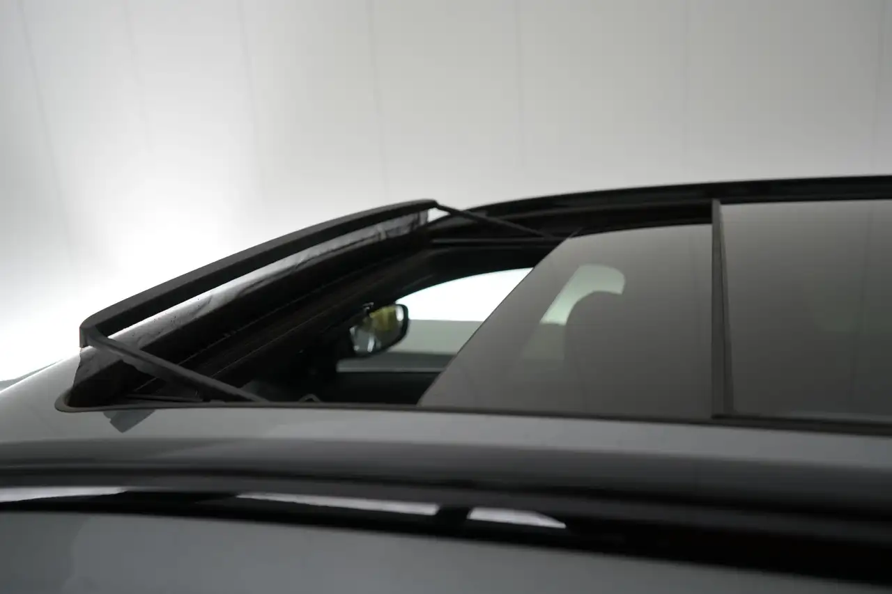 BMW 330 3 Touring 330e PHEV xDrive LEDER/CUIR LED GPS PDC, миниатюра 28