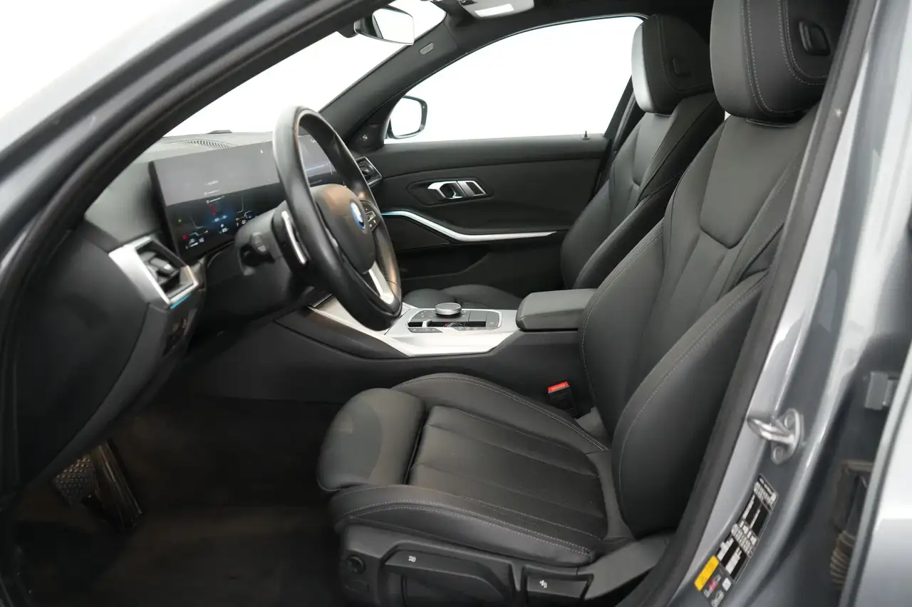 BMW 330 3 Touring 330e PHEV xDrive LEDER/CUIR LED GPS PDC, миниатюра 17
