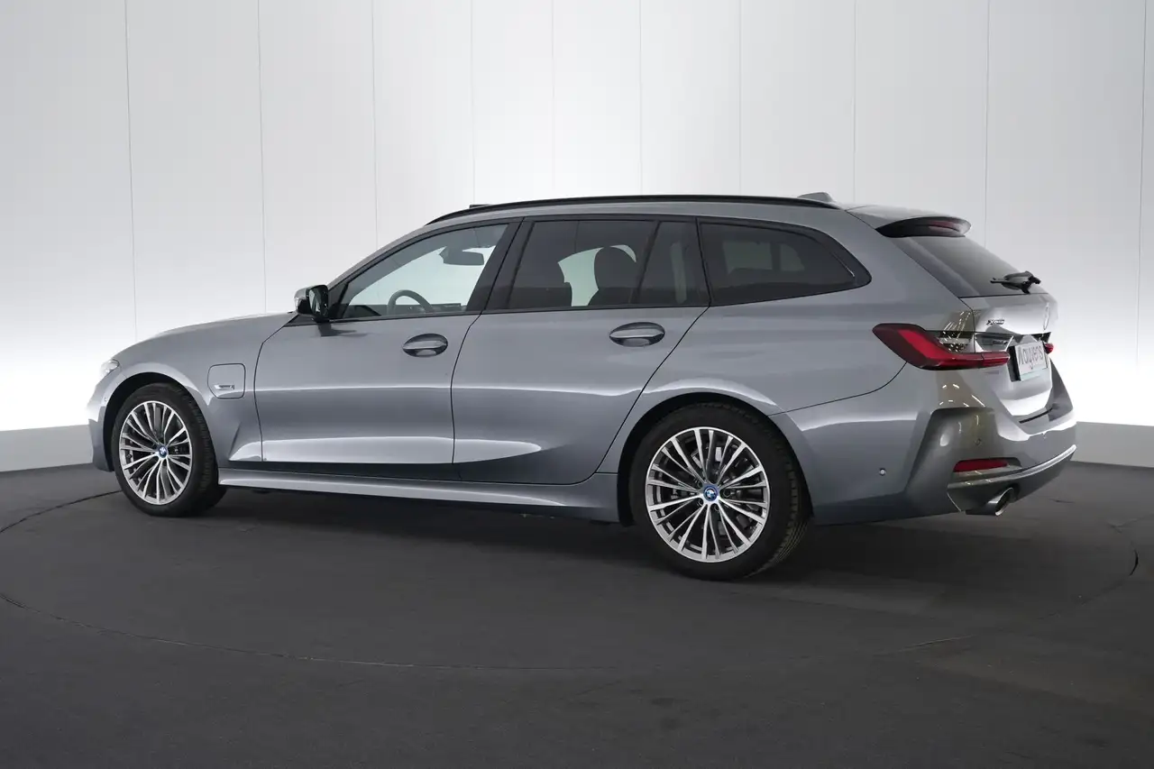 BMW 330 3 Touring 330e PHEV xDrive LEDER/CUIR LED GPS PDC, миниатюра 10