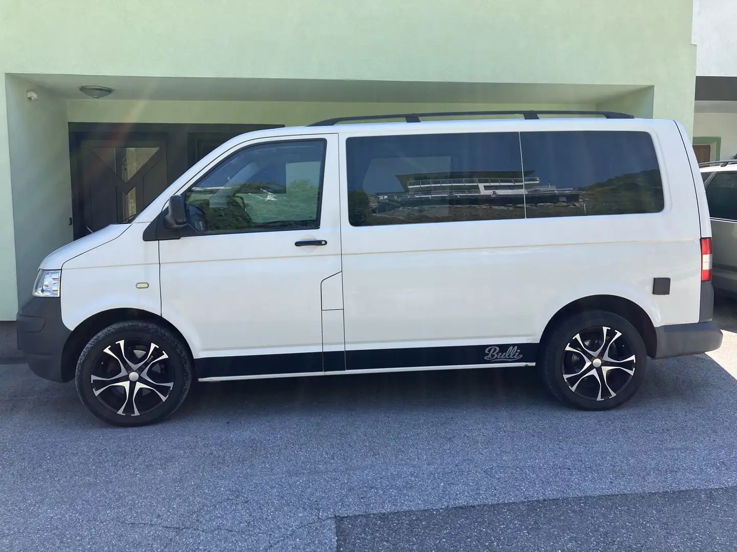 Volkswagen T5 Caravelle 2,5 TDI D-PF - 1