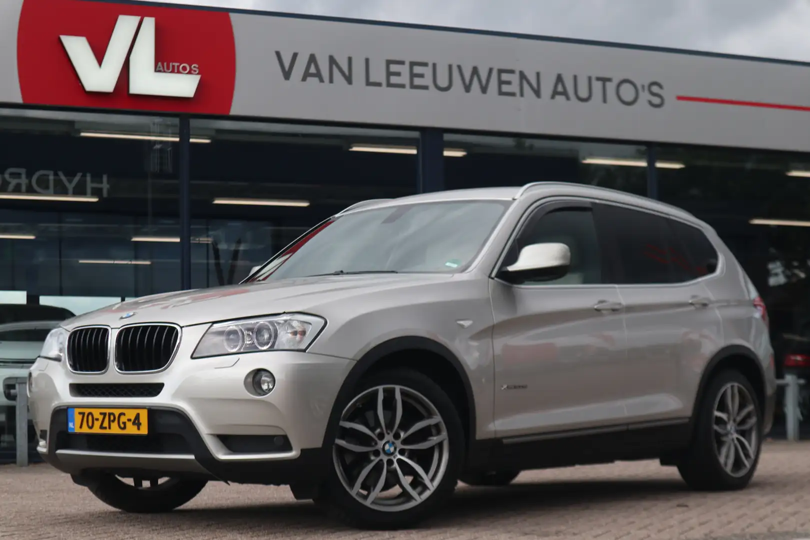 BMW X3 xDrive20d High Executive | Automaat | Cruise | Led Grijs - 1