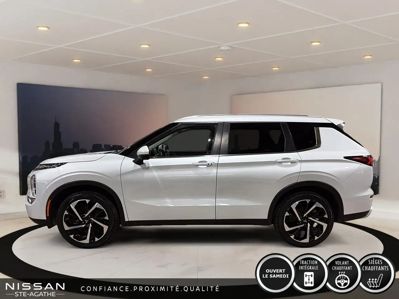 Mitsubishi Outlander снимка Mitsubishi Outlander