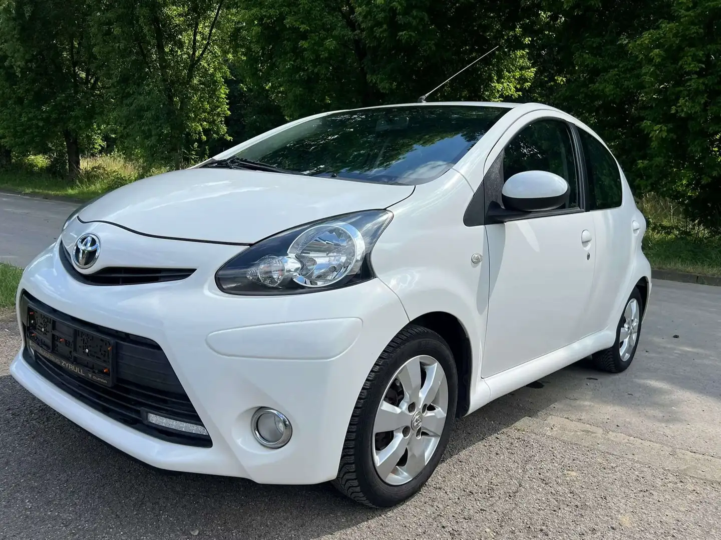 Toyota Aygo Aygo Connect 5 Porte Navi Jante Clima Blanc - 1