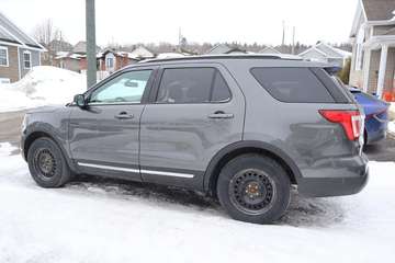 4WD 4dr XLT