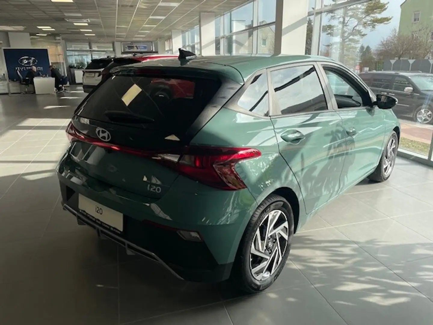 Hyundai i20 1,2 MPI GO Jubile 2026 Grün - 2