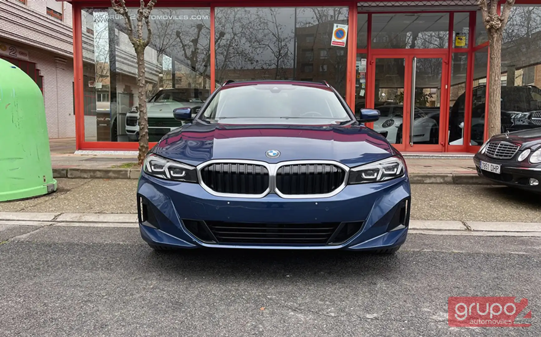 BMW 320 320dA xDrive Touring Bleu - 2