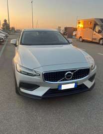 V60 II 2019 Cross Country 2.0 d4 Business Plus awd geartronic my20