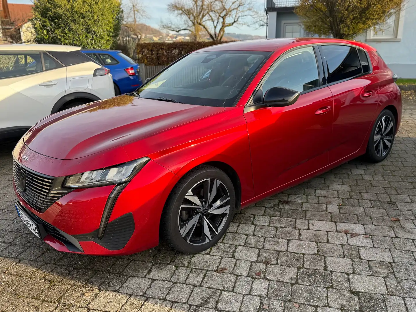 Peugeot 308 Allure EAT8,Szhg,Kamera,LED,DAB,8fach,Navi,CarPlay Rot - 2